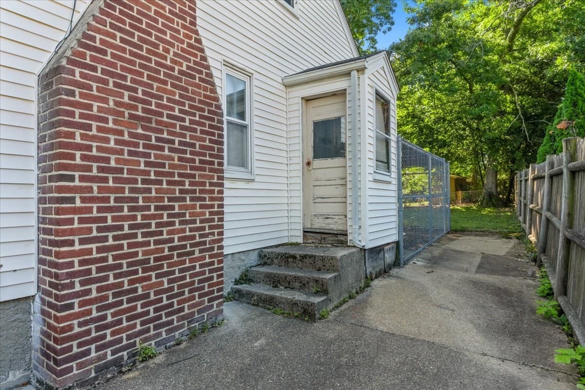 Single Family Residence at 351 Pearl St, Braintree MA 02184, Braintree, photo 19 of 26