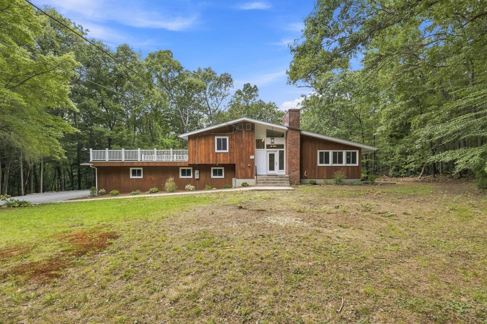 18 Munn Rd, Monson MA 01057