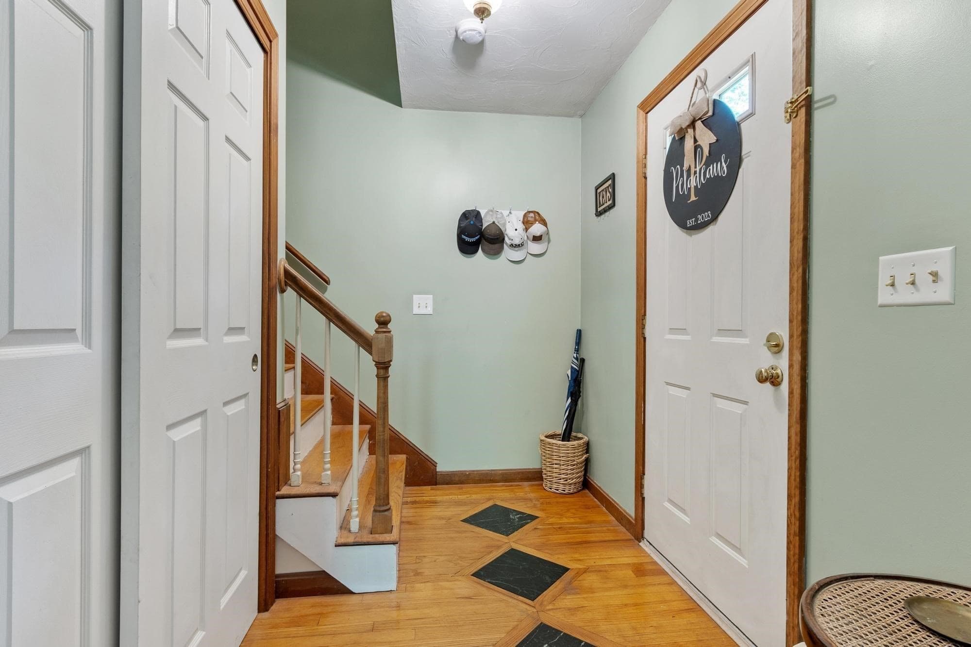 Single Family Residence at 27 Natty Pond Dr, Hubbardston MA 01452, Hubbardston, photo 2 of 41