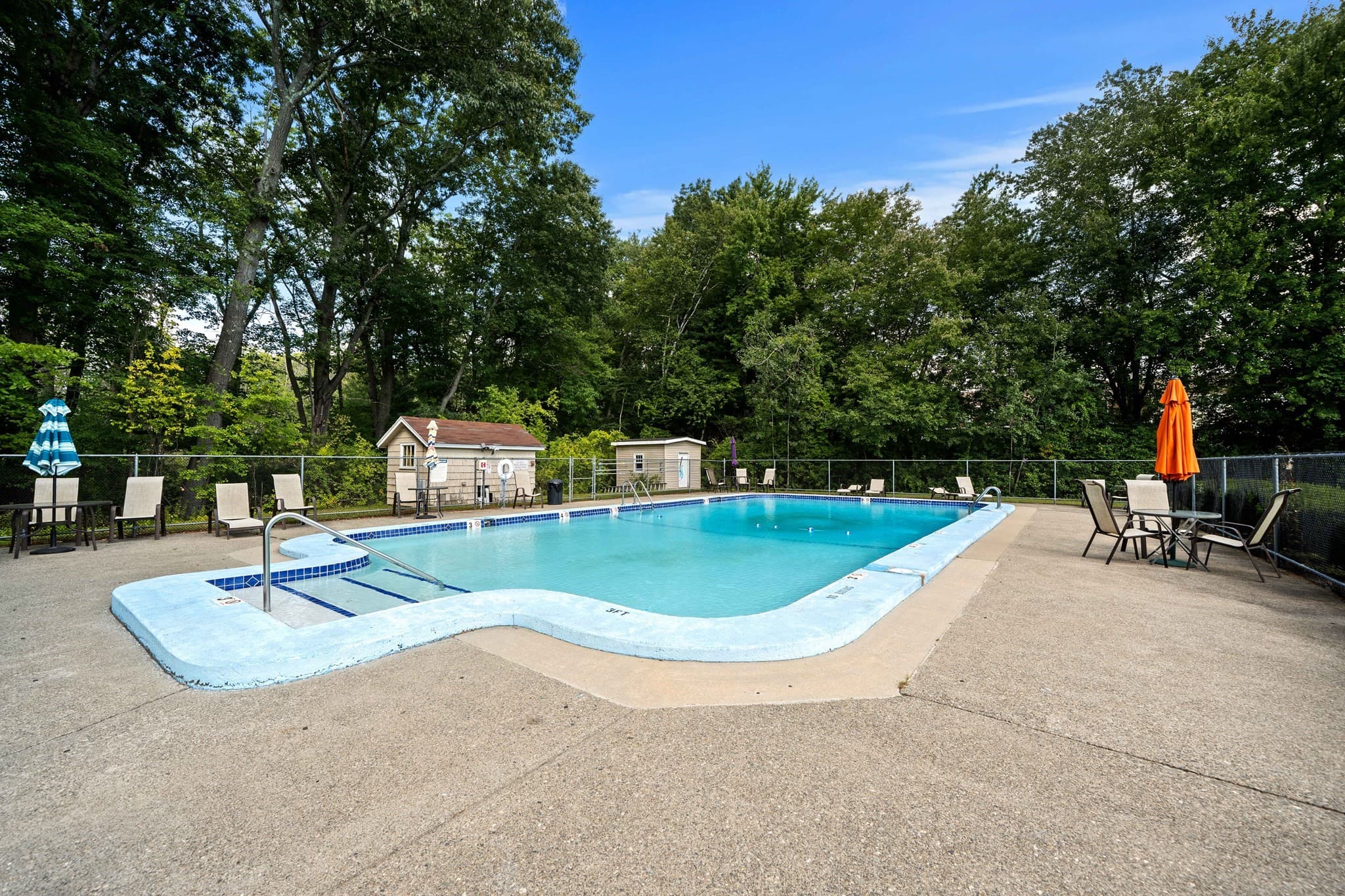 Condominium at 96 Richardson Rd # A5, Chelmsford MA 01863, Chelmsford, photo 19 of 20
