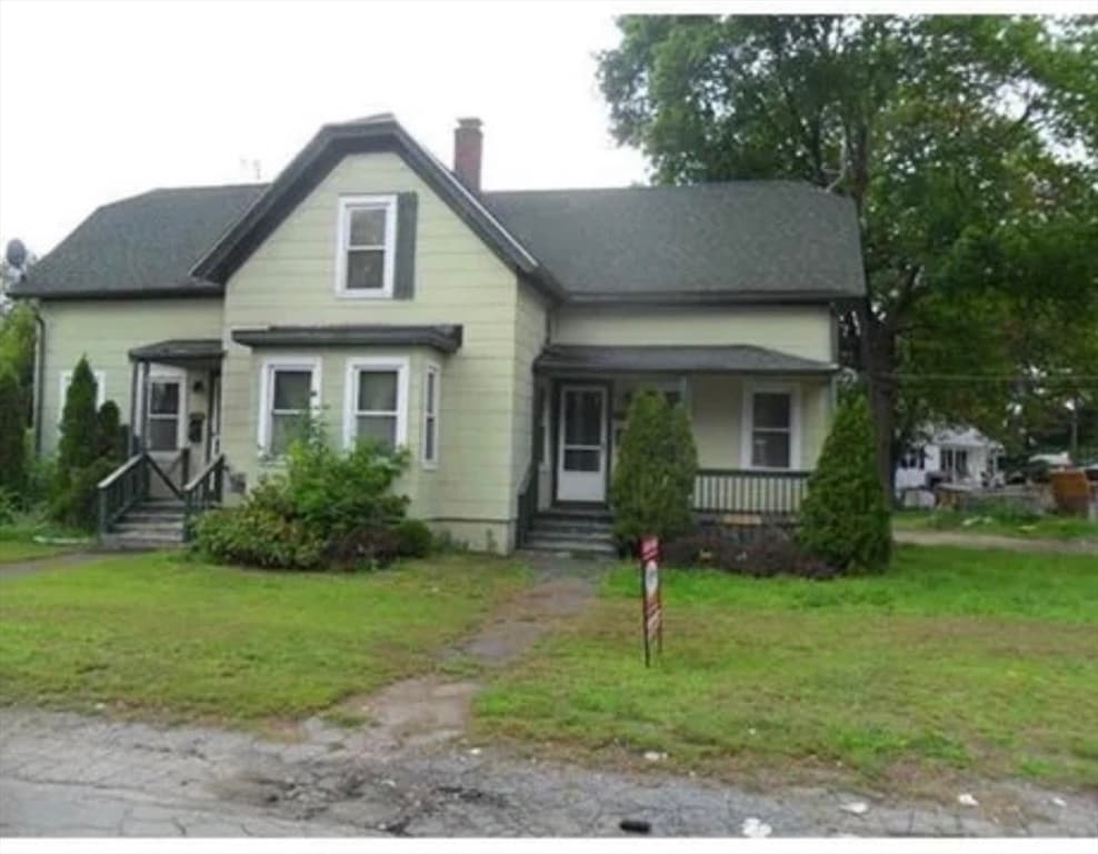 234 Pine St, Brockton MA 02302
