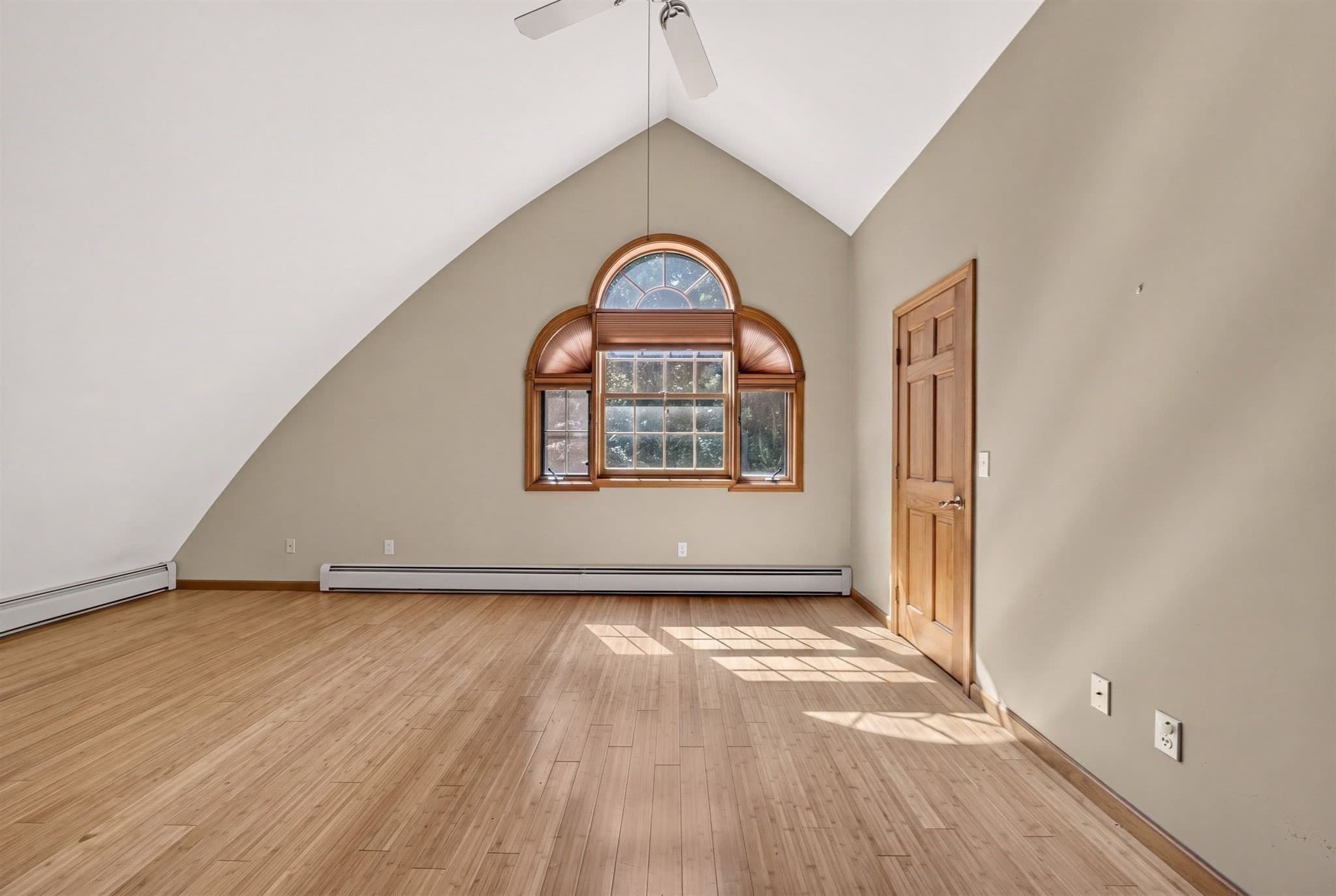 Single Family Residence at 32 Slades Farm Ln, Dartmouth MA 02748, Dartmouth, photo 23 of 39