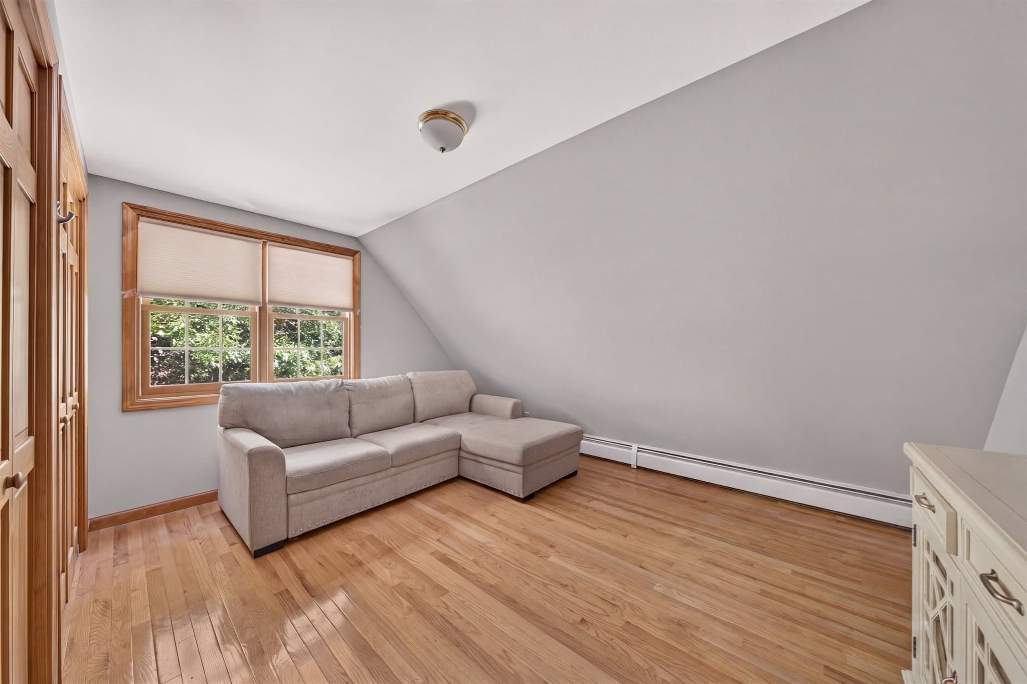 Single Family Residence at 32 Slades Farm Ln, Dartmouth MA 02748, Dartmouth, photo 30 of 39