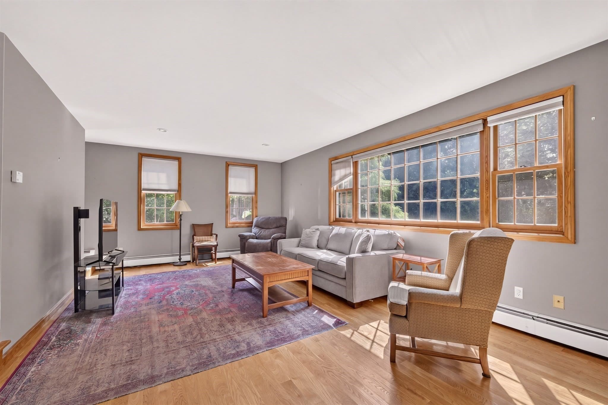 Single Family Residence at 32 Slades Farm Ln, Dartmouth MA 02748, Dartmouth, photo 18 of 39