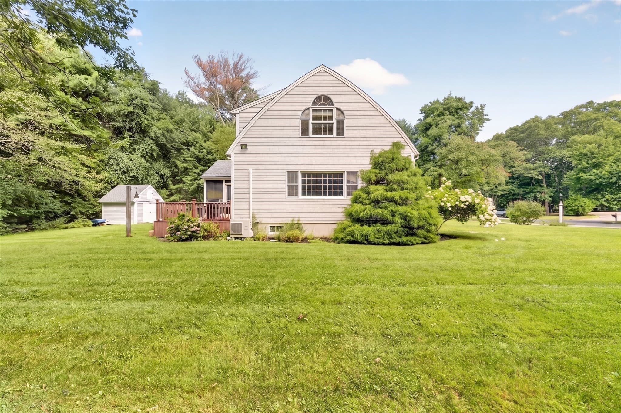 Single Family Residence at 32 Slades Farm Ln, Dartmouth MA 02748, Dartmouth, photo 37 of 39