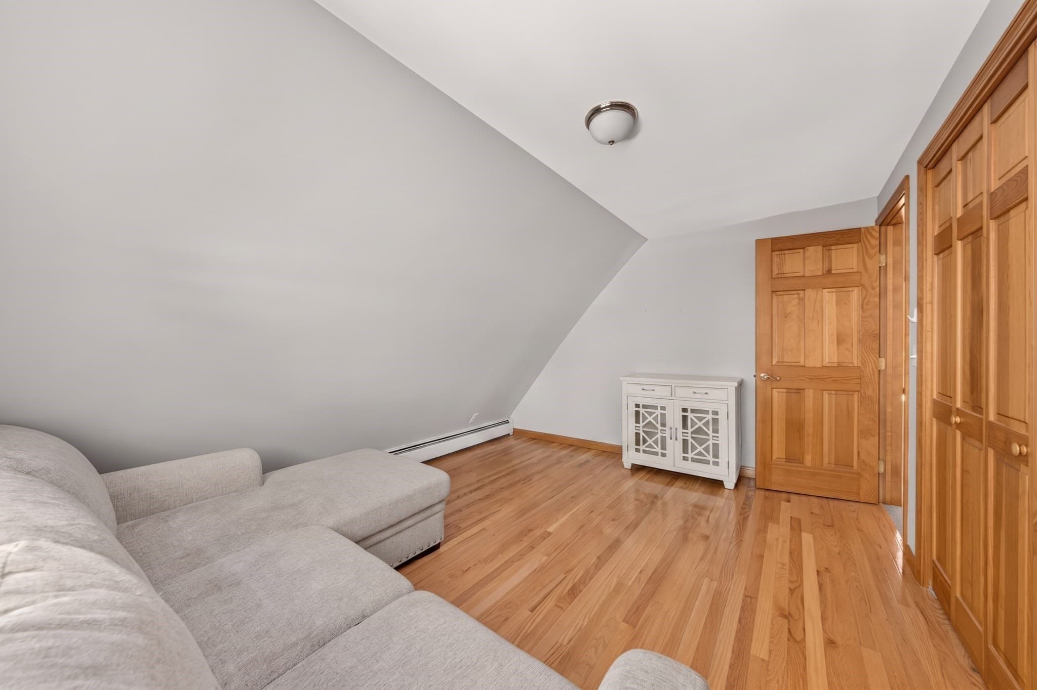 Single Family Residence at 32 Slades Farm Ln, Dartmouth MA 02748, Dartmouth, photo 31 of 39