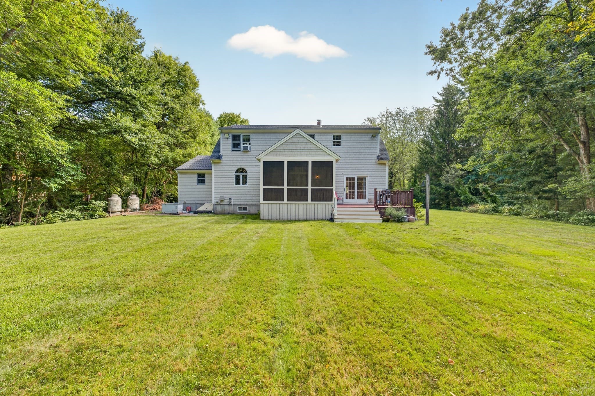 Single Family Residence at 32 Slades Farm Ln, Dartmouth MA 02748, Dartmouth, photo 39 of 39
