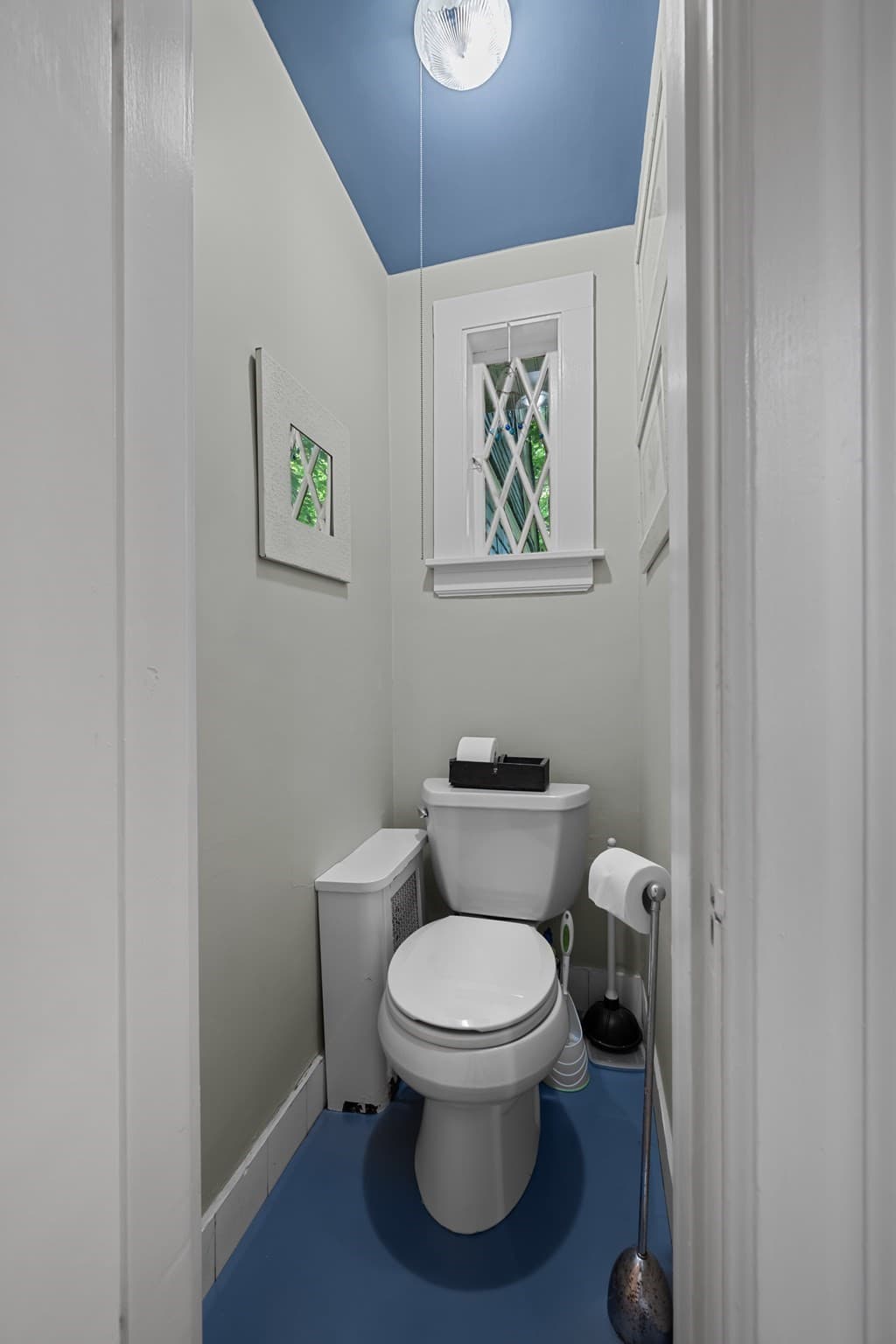 Single Family Residence at 25 Kenwood Ave, Worcester MA 01605, Worcester, photo 35 of 39