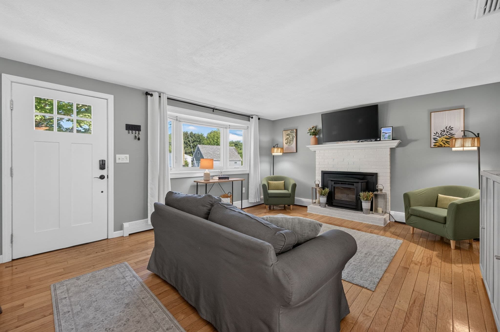 Single Family Residence at 67 Nicholas Rd, Raynham MA 02767, Raynham, photo 9 of 35