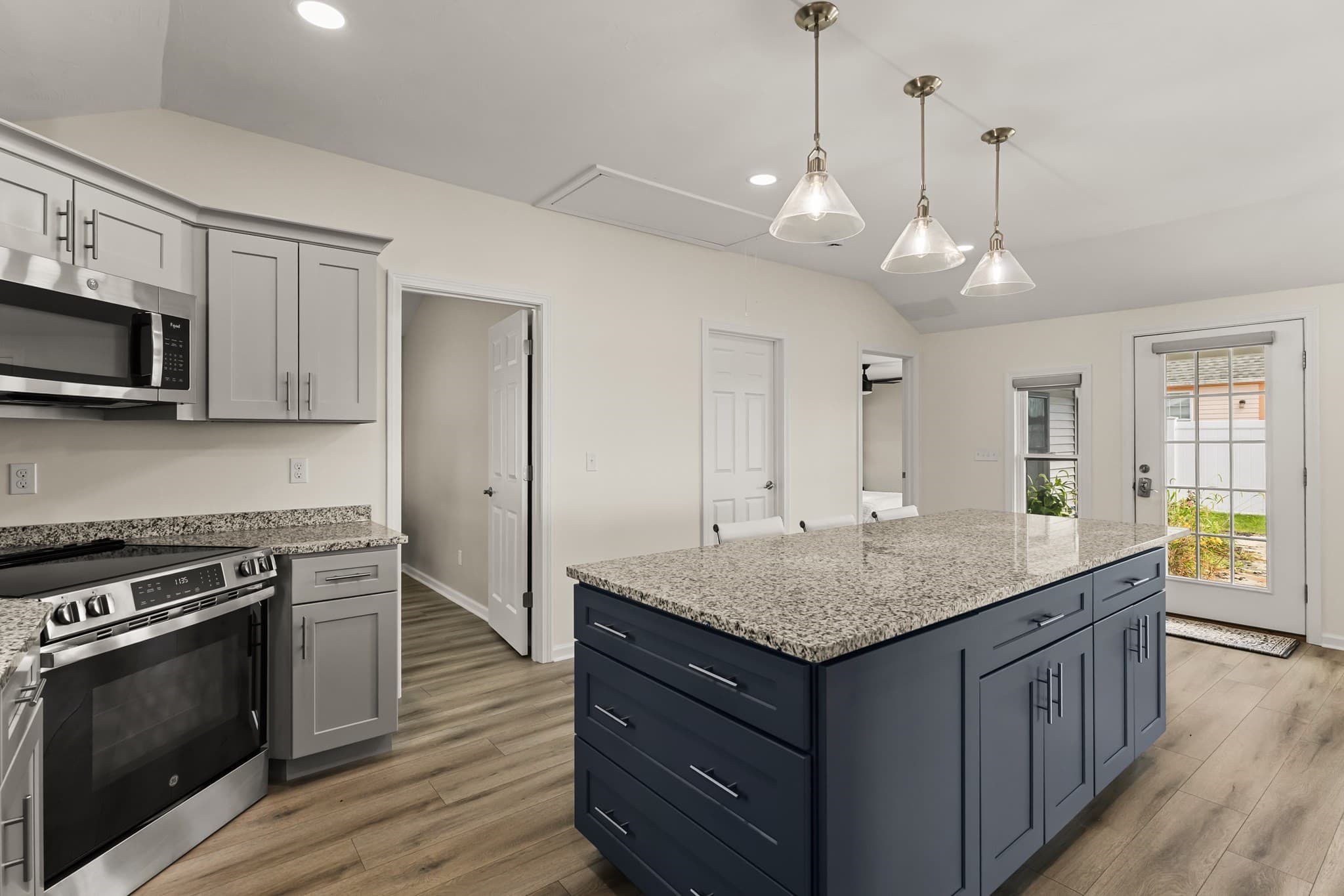 Single Family Residence at 17 Shore Ave, Lakeville MA 02347, Lakeville, photo 13 of 37
