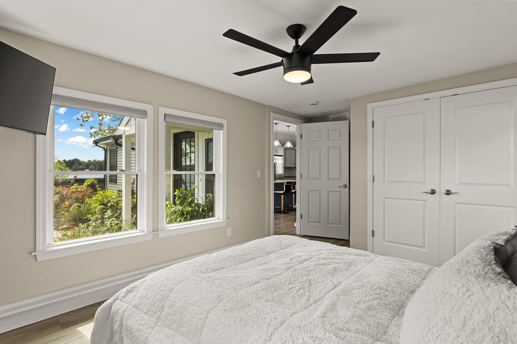 Single Family Residence at 17 Shore Ave, Lakeville MA 02347, Lakeville, photo 17 of 37