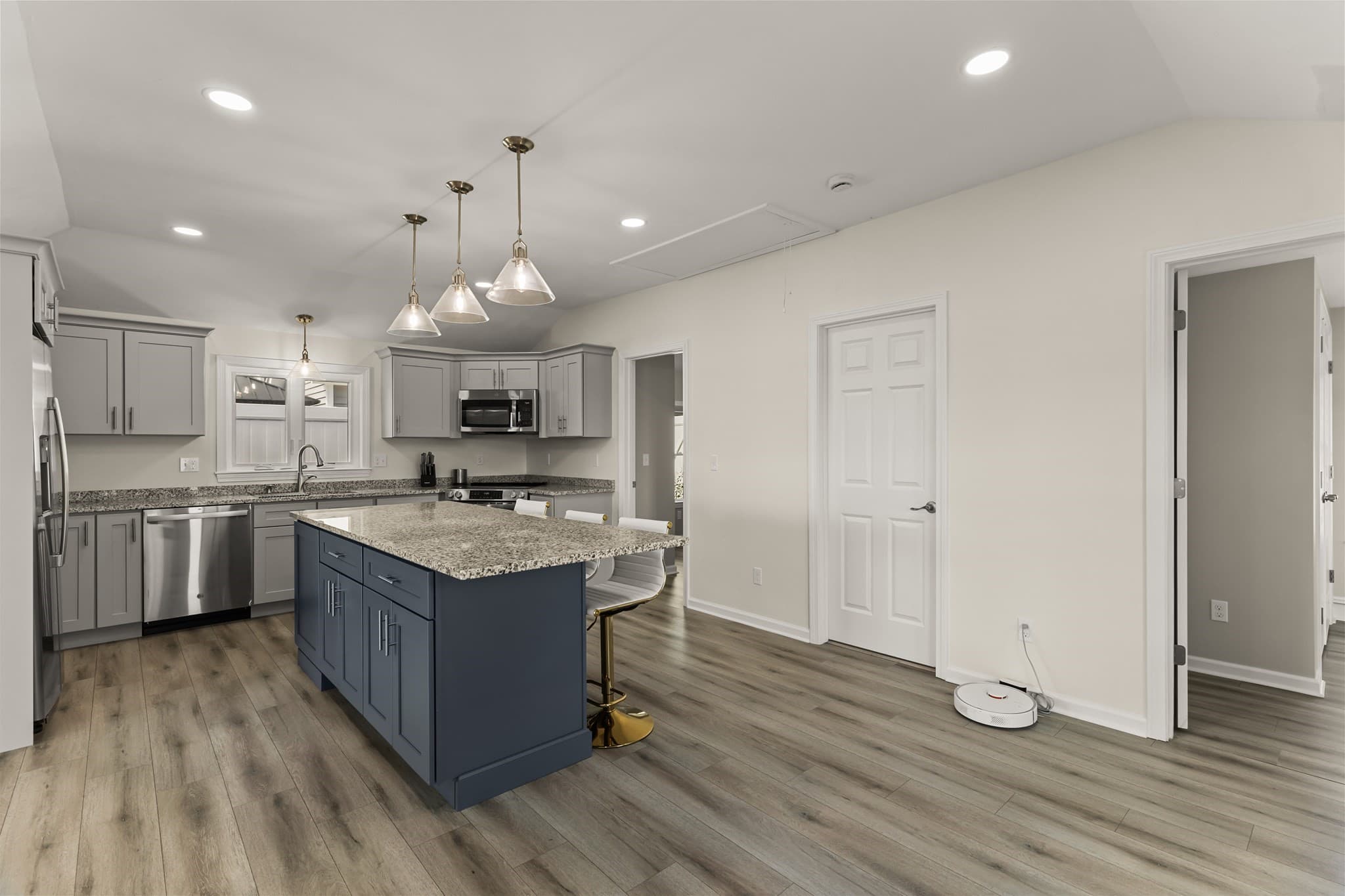 Single Family Residence at 17 Shore Ave, Lakeville MA 02347, Lakeville, photo 12 of 37
