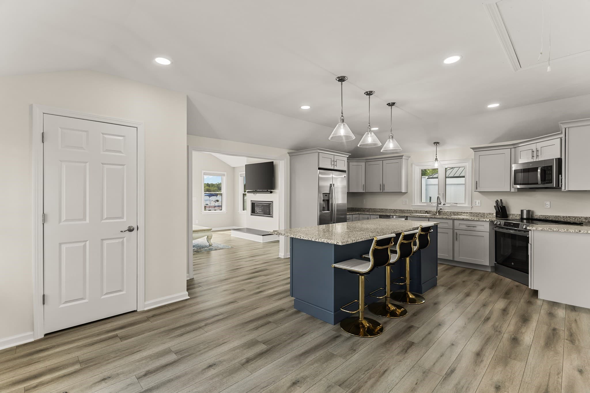 Single Family Residence at 17 Shore Ave, Lakeville MA 02347, Lakeville, photo 5 of 37
