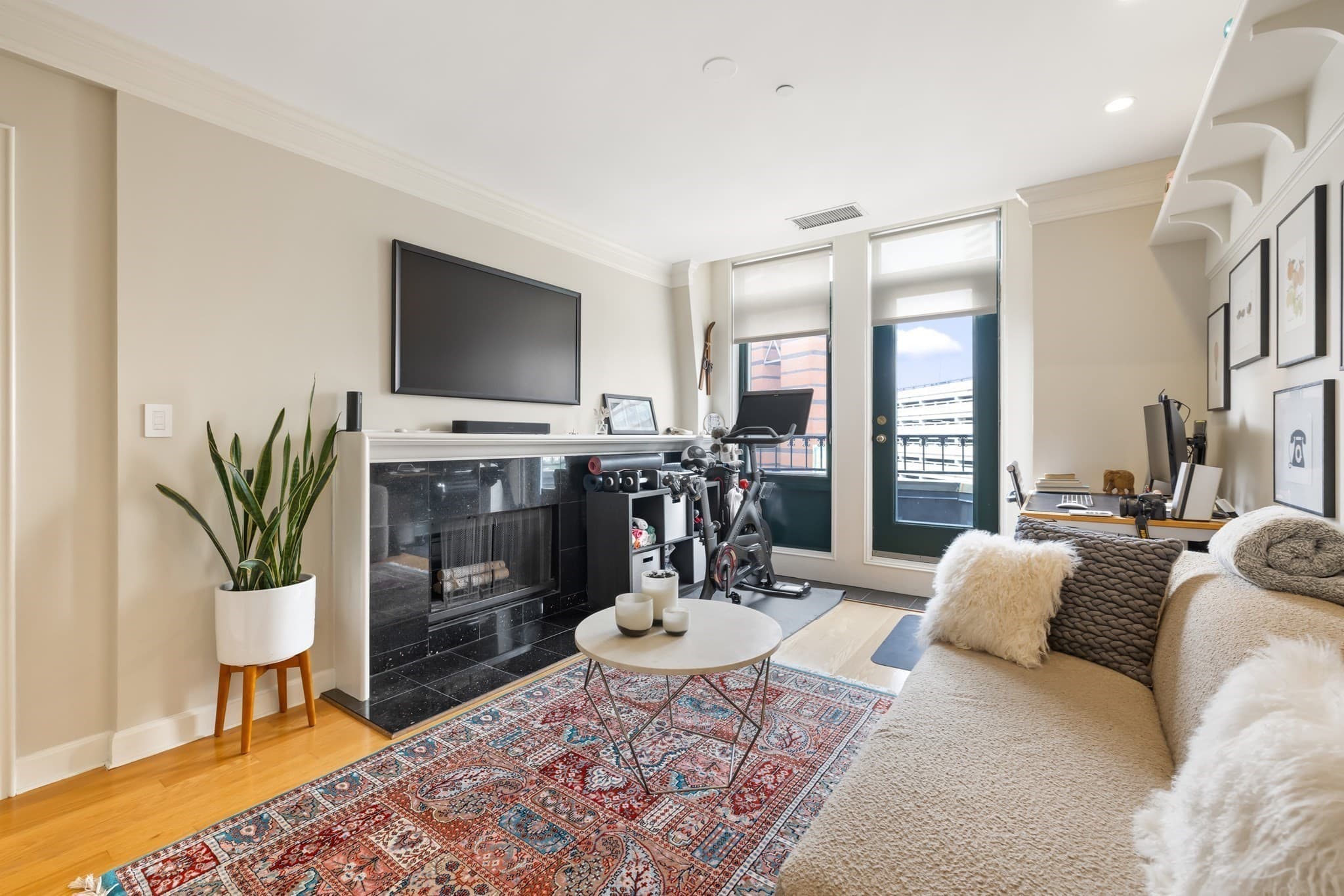 Condominium at 75 Clarendon St # 602, Boston MA 02116, photo 16 of 32