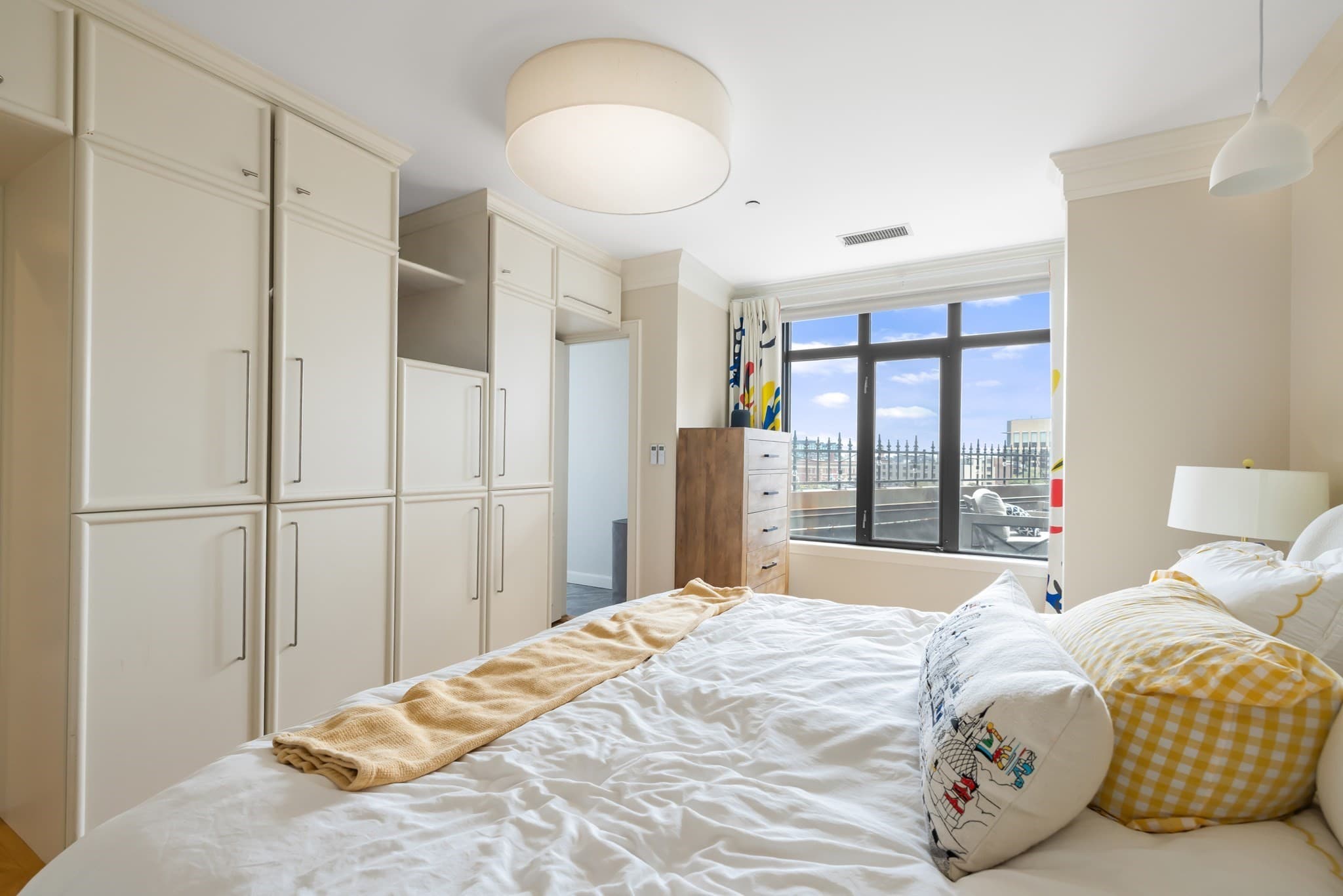 Condominium at 75 Clarendon St # 602, Boston MA 02116, photo 12 of 32