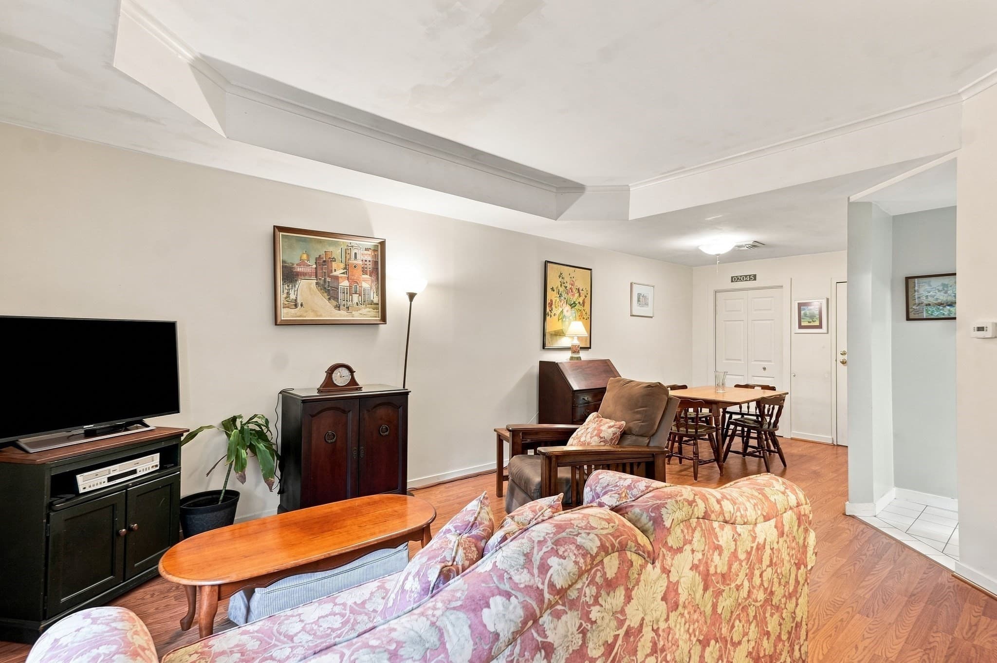 Condominium at 26 School St # 204, Hull MA 02045, Hull, photo 4 of 36