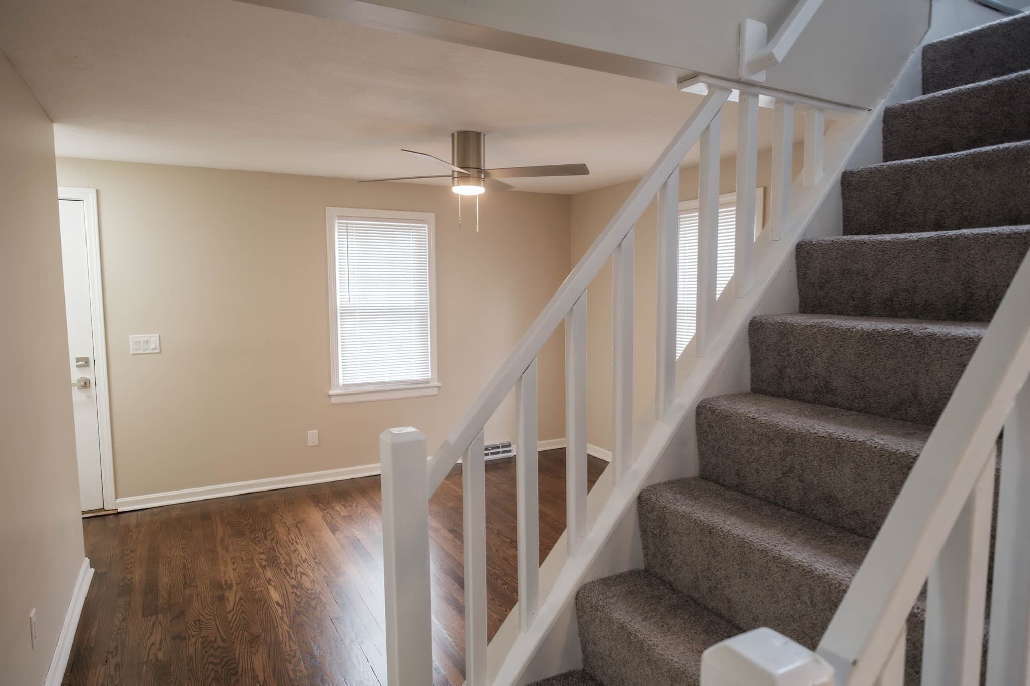 Single Family Residence at 109 Powell Ave, Springfield MA 01118, Springfield, photo 6 of 33