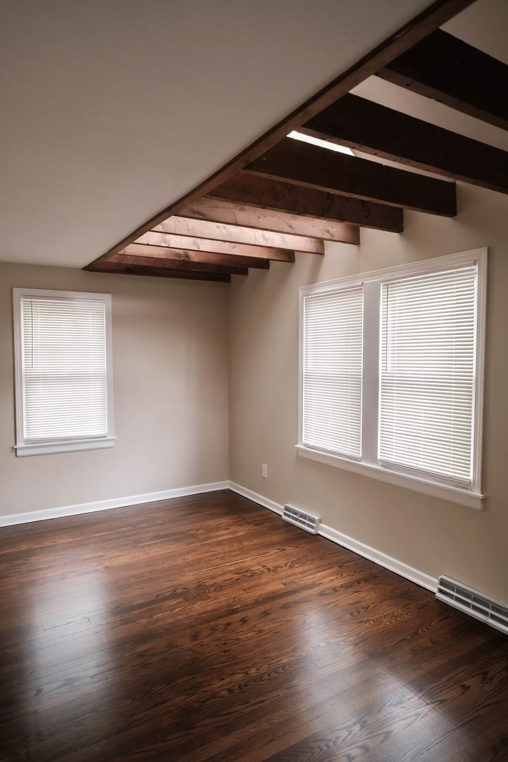 Single Family Residence at 109 Powell Ave, Springfield MA 01118, Springfield, photo 12 of 33