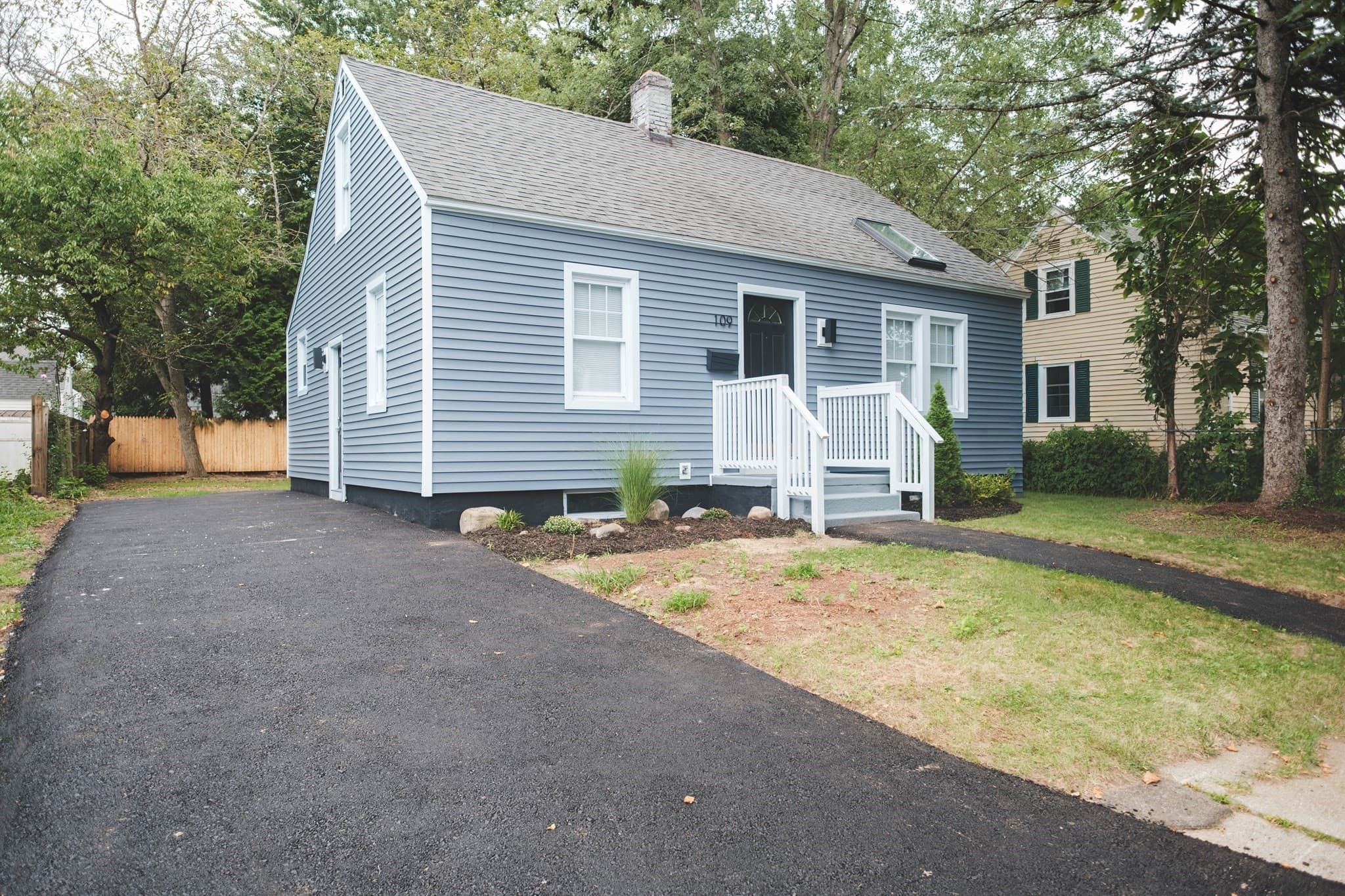 109 Powell Ave, Springfield MA 01118