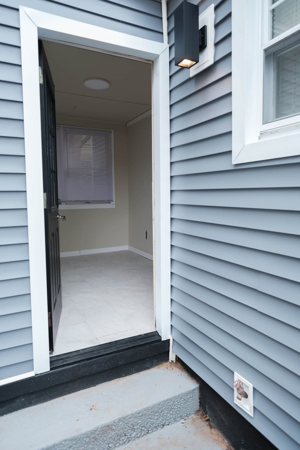 Single Family Residence at 109 Powell Ave, Springfield MA 01118, Springfield, photo 31 of 33