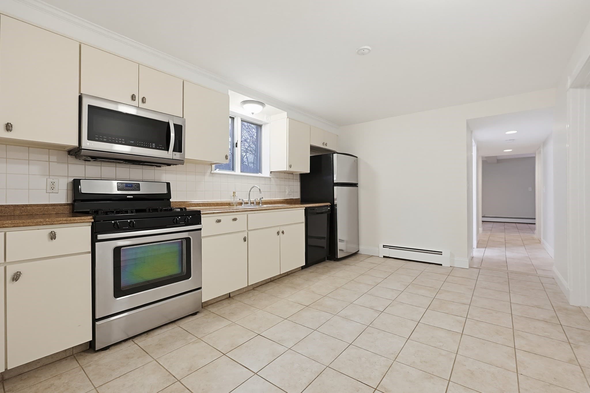 Condominium at 30 Cushing St # B, Cambridge MA 02138, Cambridge, photo 4 of 25