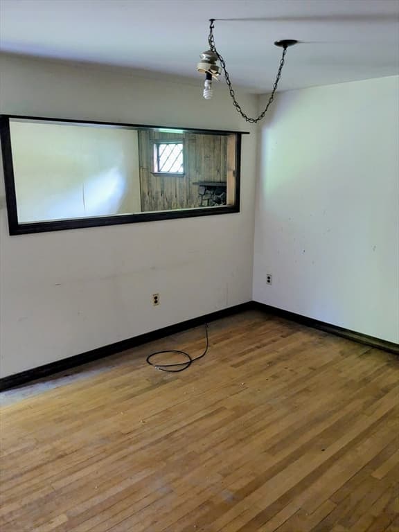 Single Family Residence at 155 Concord St, Ashland MA 01721, Ashland, photo 5 of 12