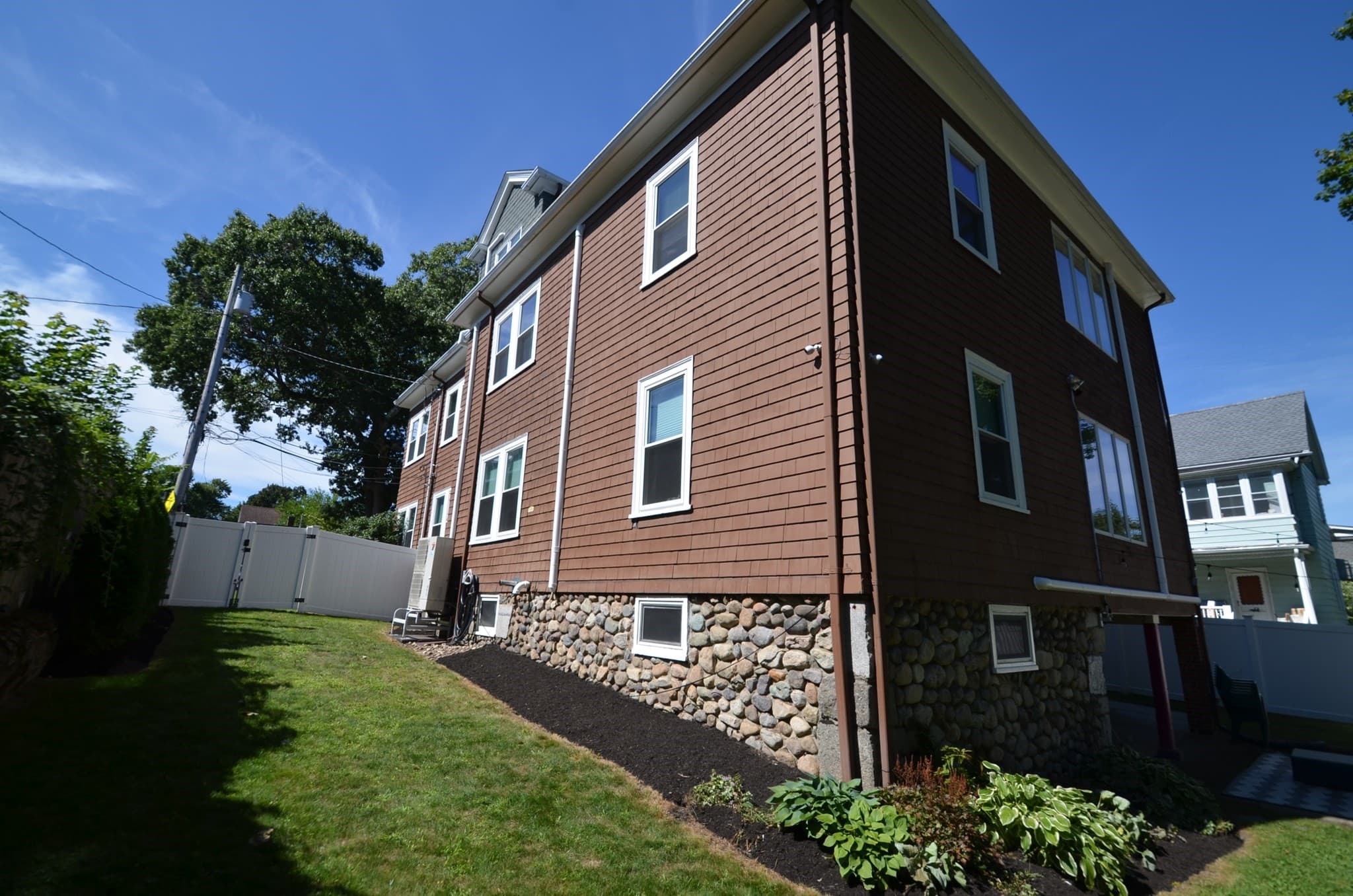 2 Family - 2 Units Up/Down at 44 Wellsmere Rd, Boston MA 02131, Boston, photo 7 of 41