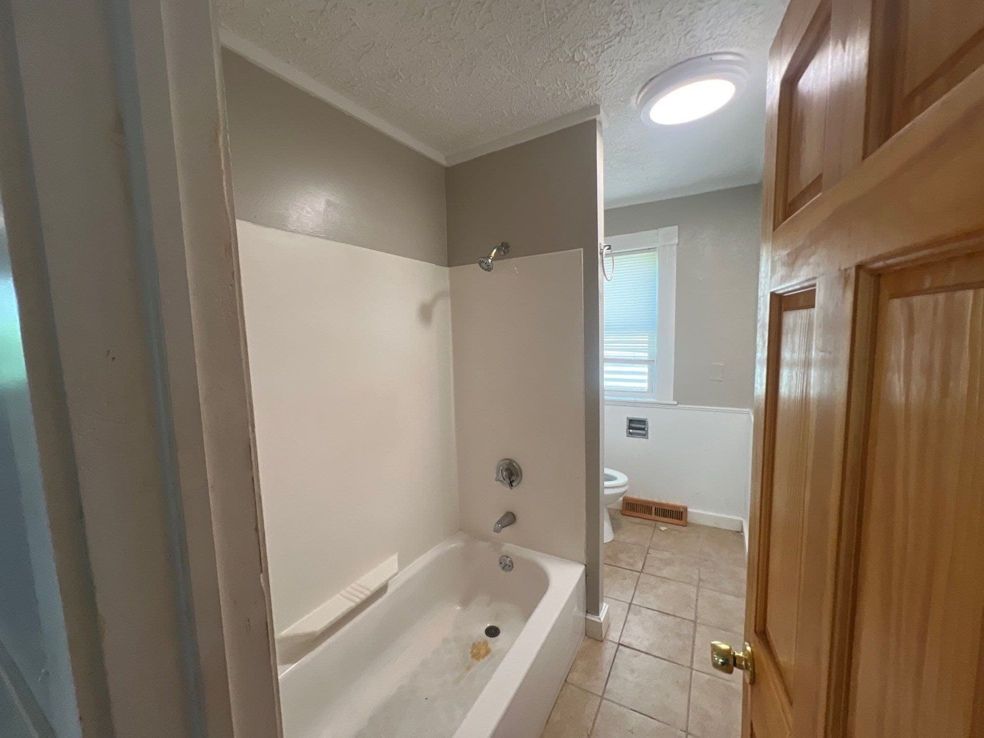 3 Family at 35 Third, Leominster MA 01453, Leominster, photo 23 of 37
