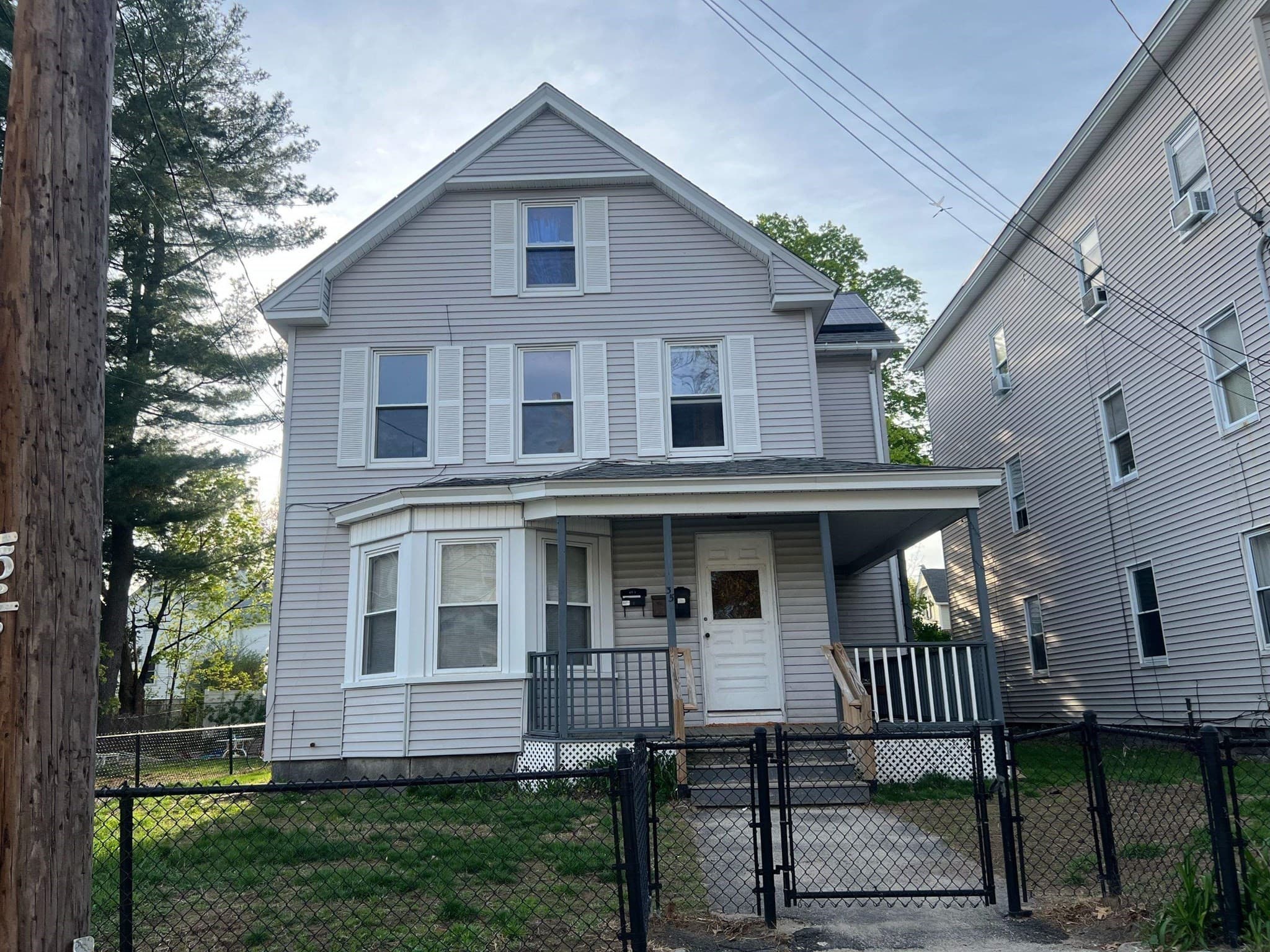 35 Third, Leominster MA 01453