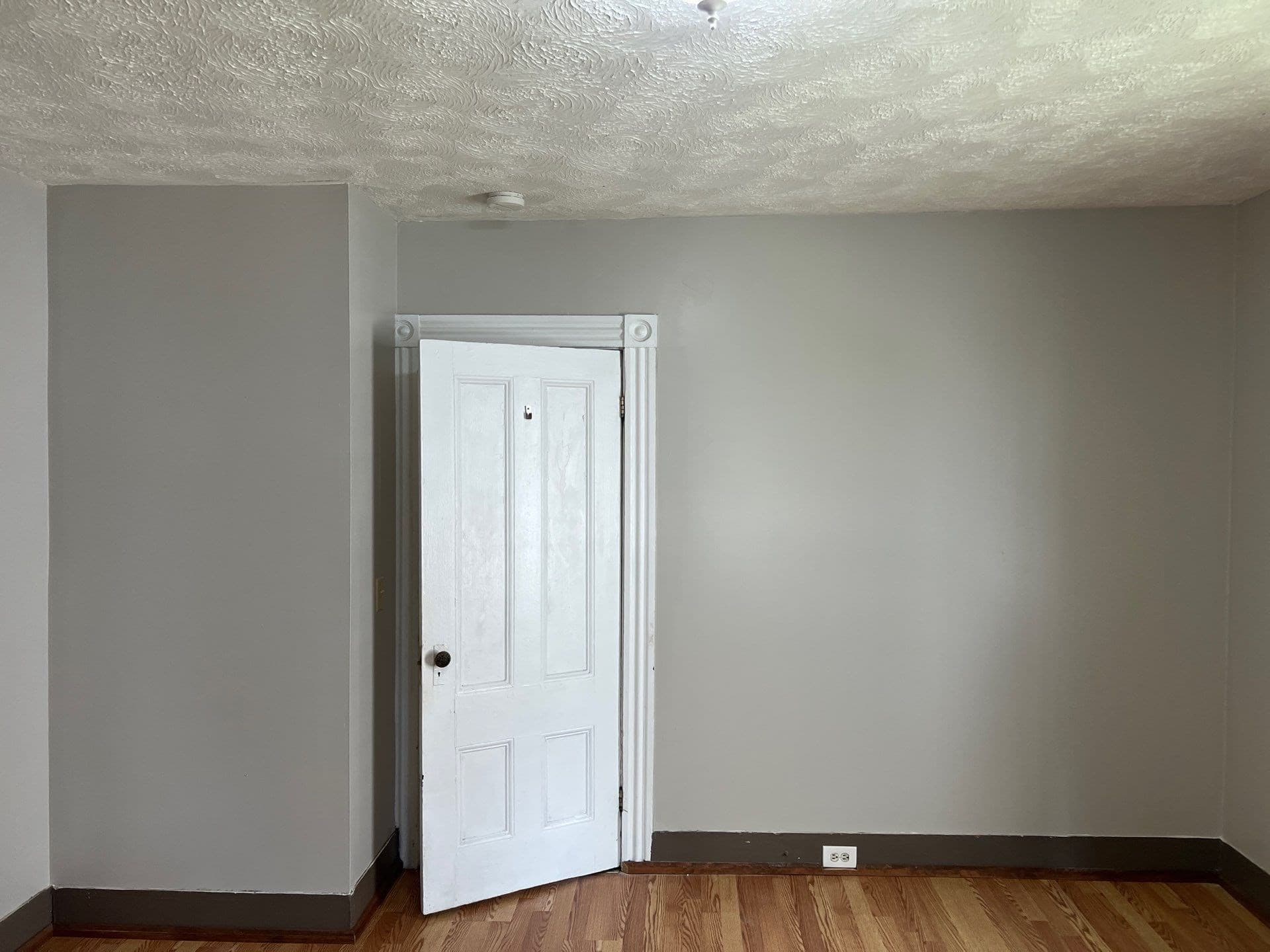 3 Family at 35 Third, Leominster MA 01453, Leominster, photo 25 of 37