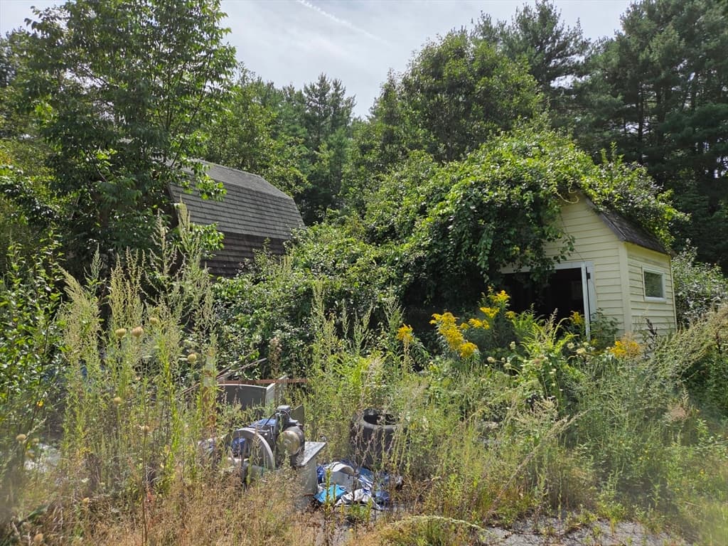 Single Family Residence at 92 Fitchburg Road, Ashburnham MA 01430, photo 4 of 14