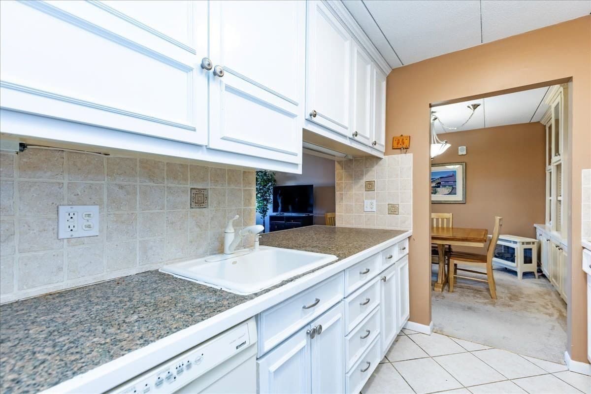 Condominium at 10 Norman Street # 502, Salem MA 01970, Salem, photo 7 of 38
