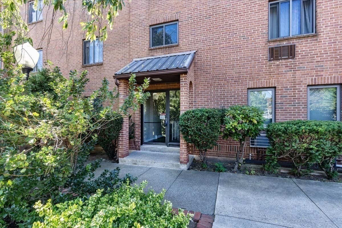 Condominium at 10 Norman Street # 502, Salem MA 01970, Salem, photo 35 of 38