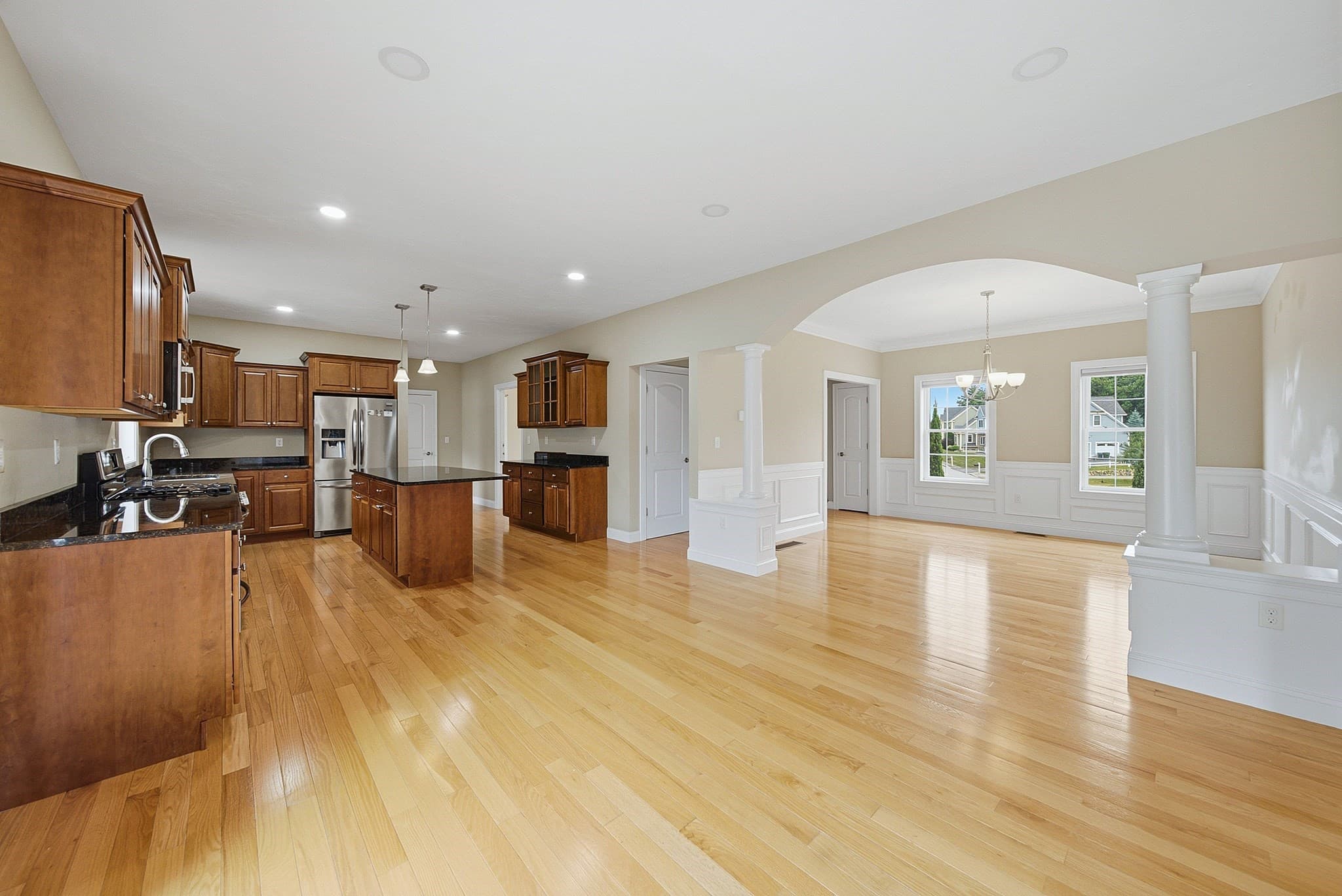 Single Family Residence at 52 Regency Dr, Dracut MA 01826, Dracut, photo 7 of 42