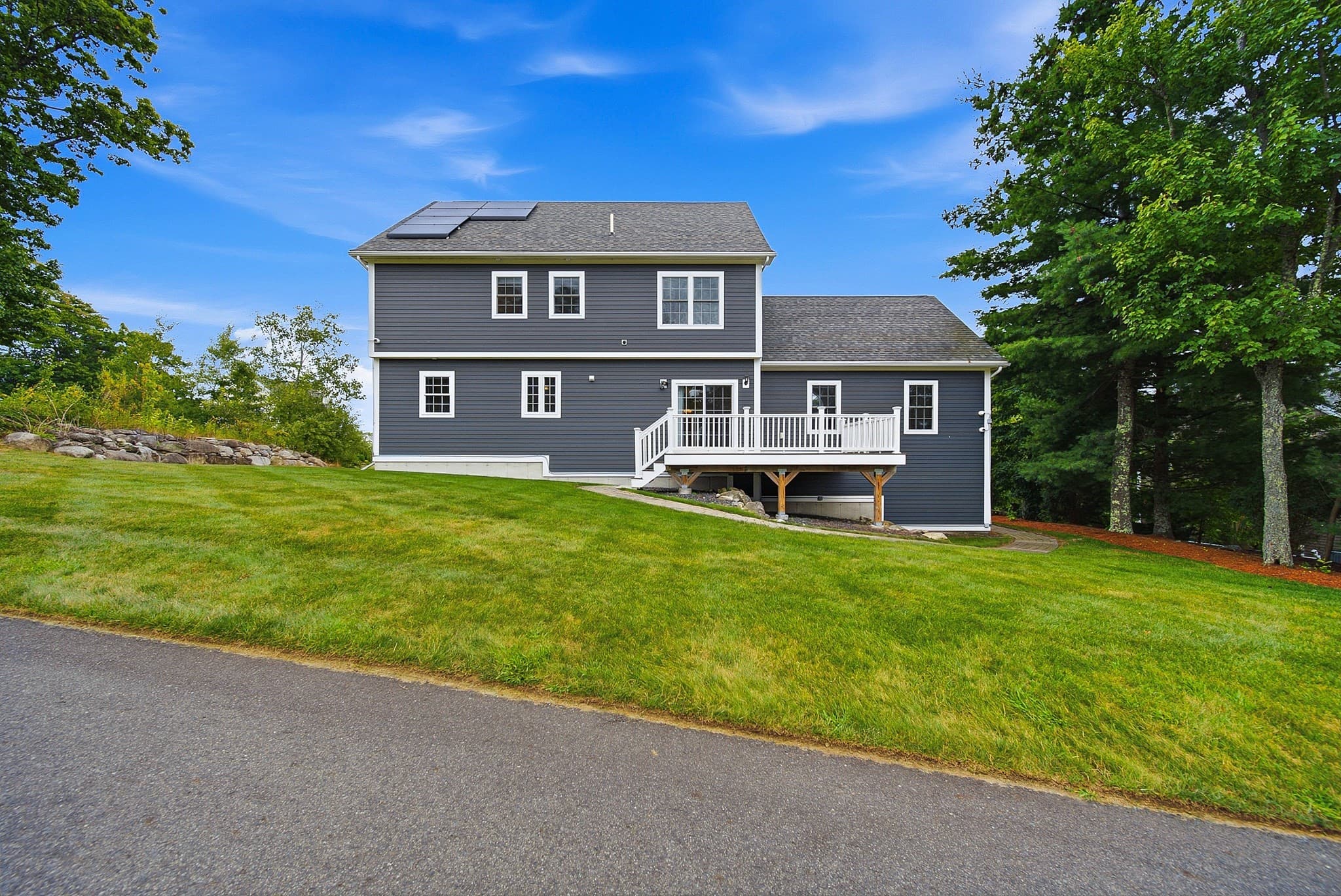 Single Family Residence at 52 Regency Dr, Dracut MA 01826, Dracut, photo 36 of 42