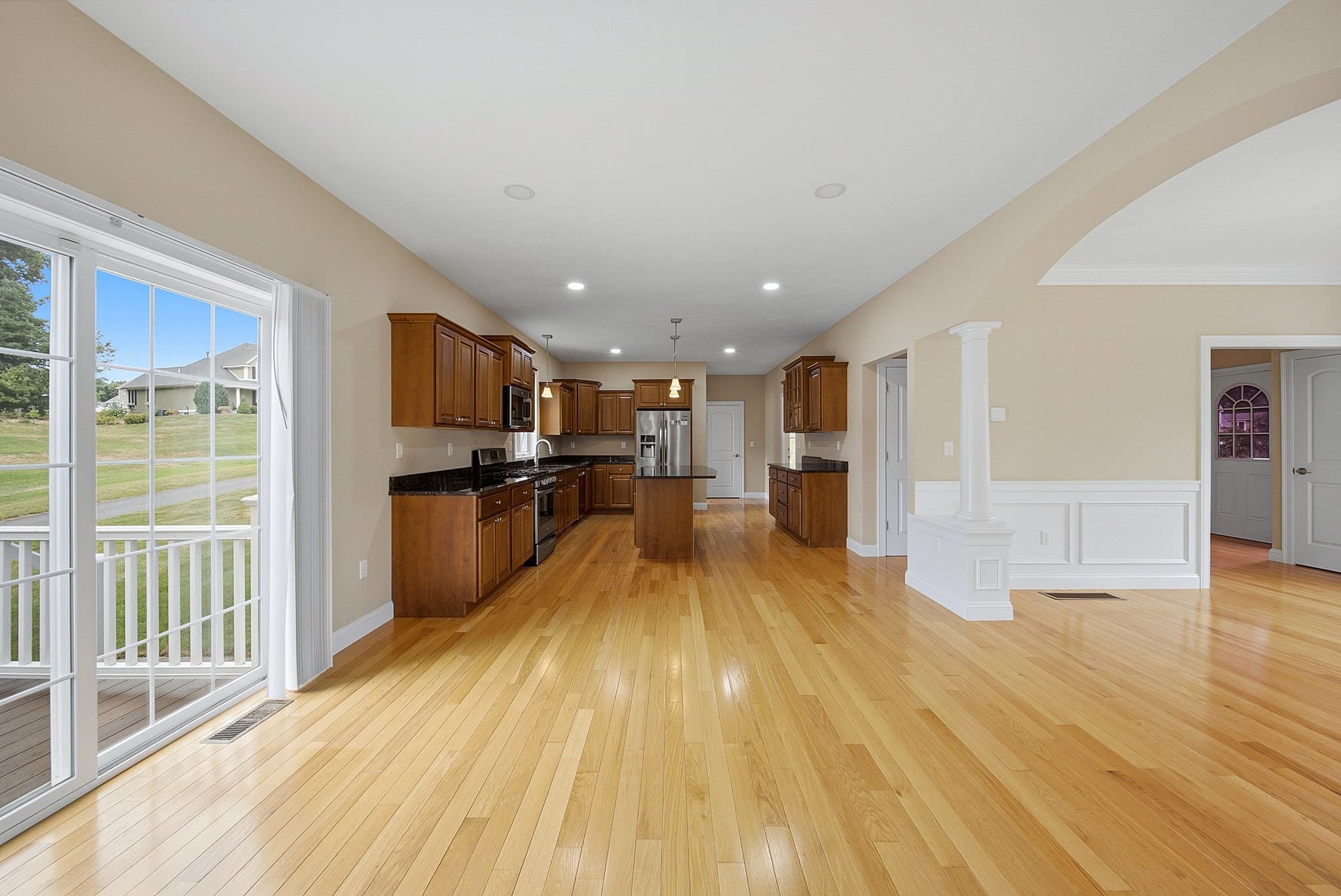 Single Family Residence at 52 Regency Dr, Dracut MA 01826, Dracut, photo 8 of 42