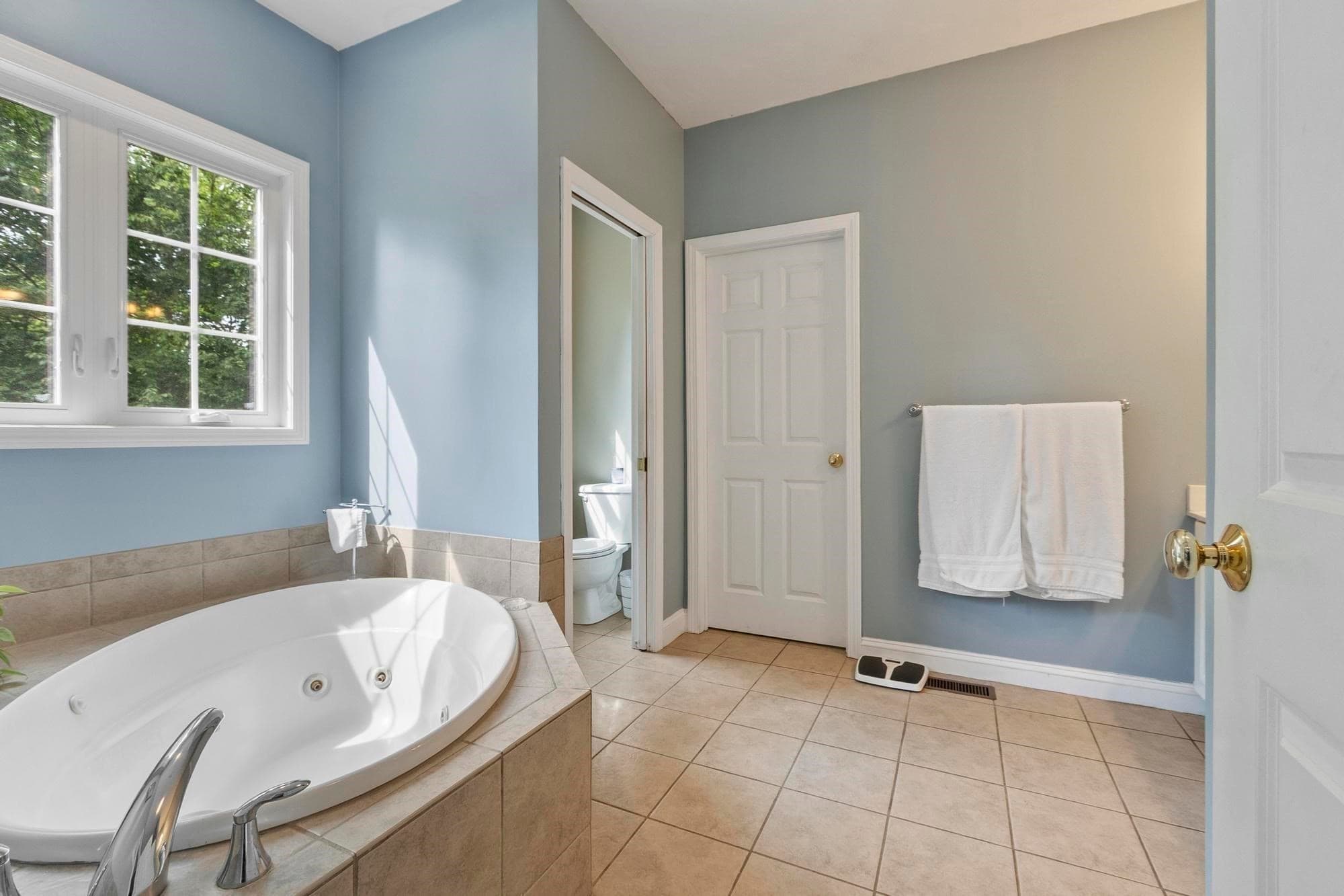 Single Family Residence at 6 Pheasant Hill Ln, Sterling MA 01564, Sterling, photo 20 of 42