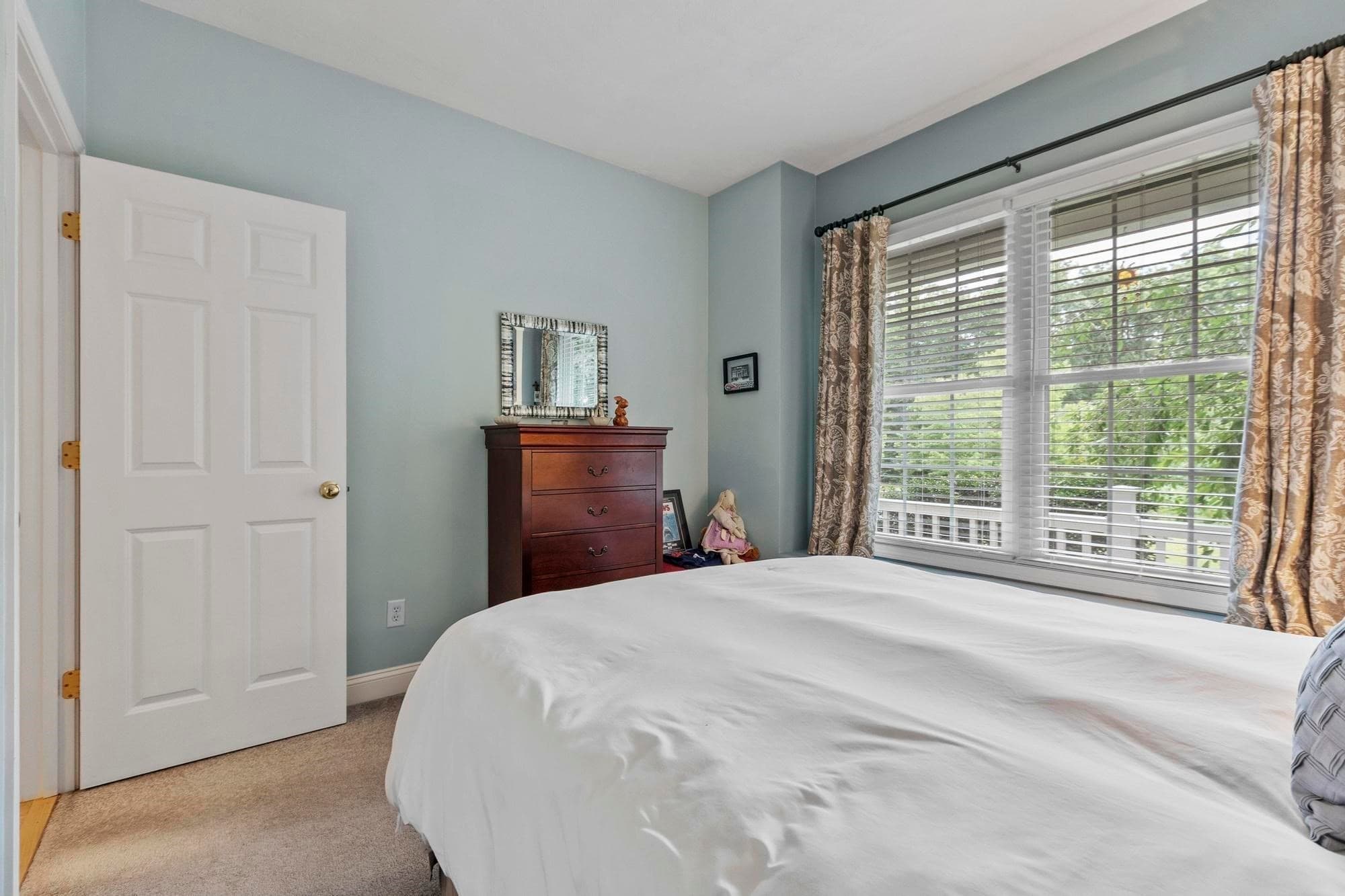 Single Family Residence at 6 Pheasant Hill Ln, Sterling MA 01564, Sterling, photo 25 of 42