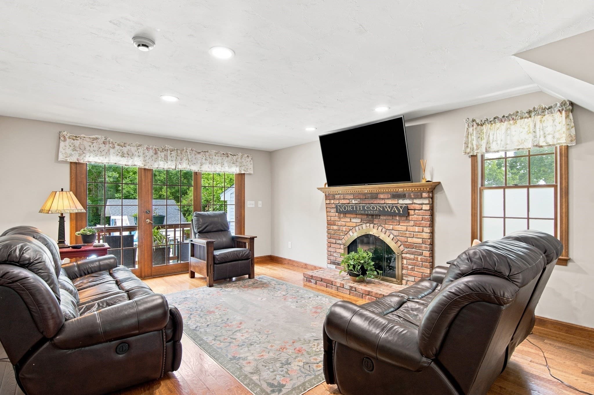 Single Family Residence at 60 Valleyview Road, Bellingham MA 02019, Bellingham, photo 4 of 38