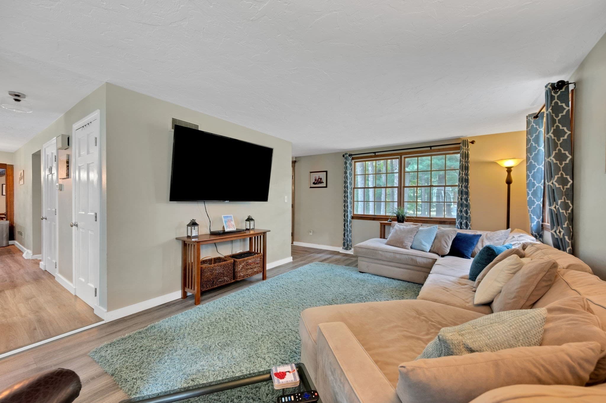Single Family Residence at 86 Edgewater Dr, Pembroke MA 02359, Pembroke, photo 15 of 37
