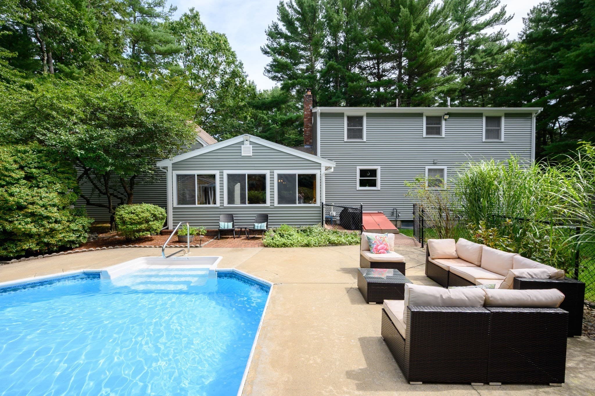 Single Family Residence at 86 Edgewater Dr, Pembroke MA 02359, Pembroke, photo 31 of 37