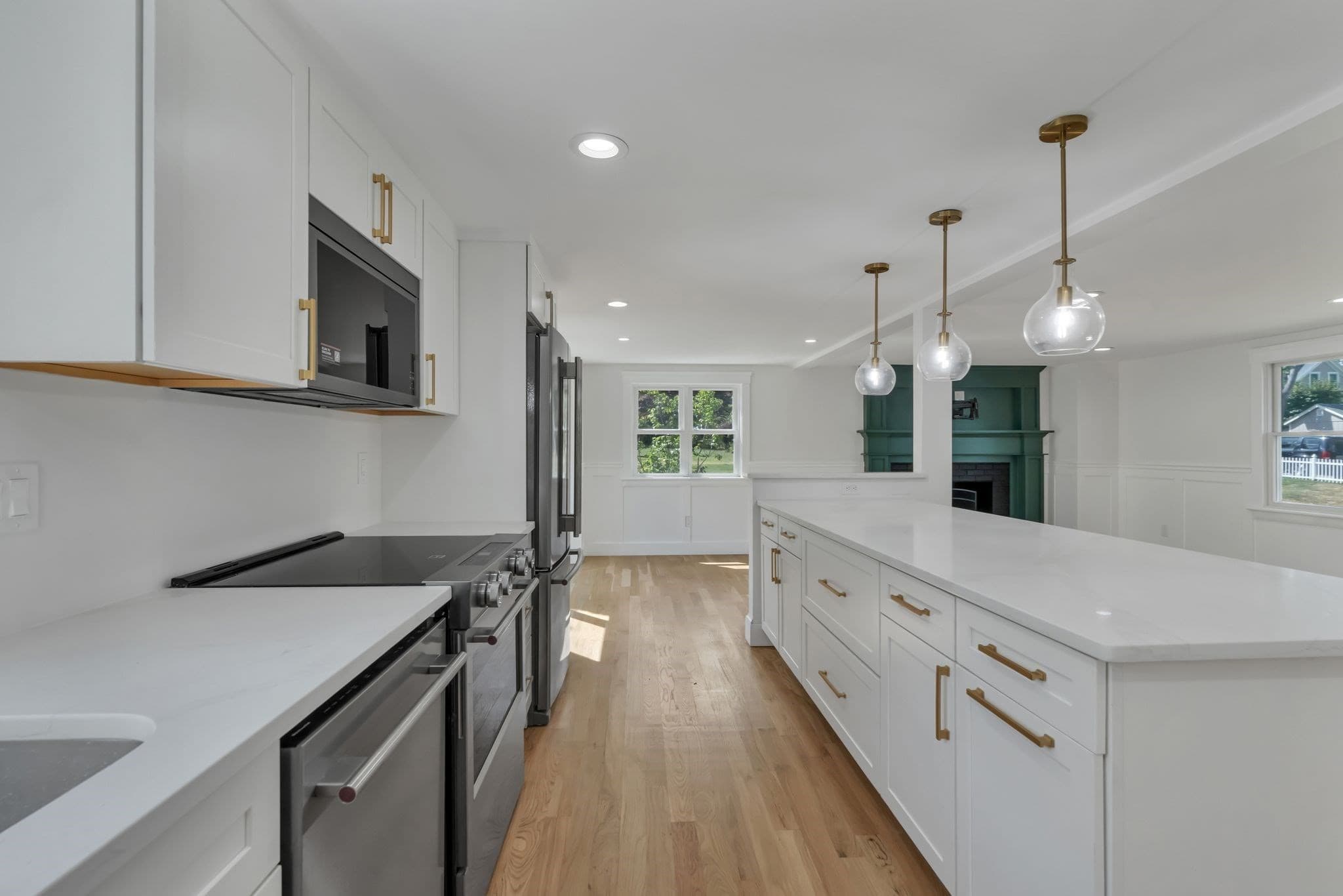 Single Family Residence at 10 Briggs Ln, Marion MA 02738, Marion, photo 5 of 42