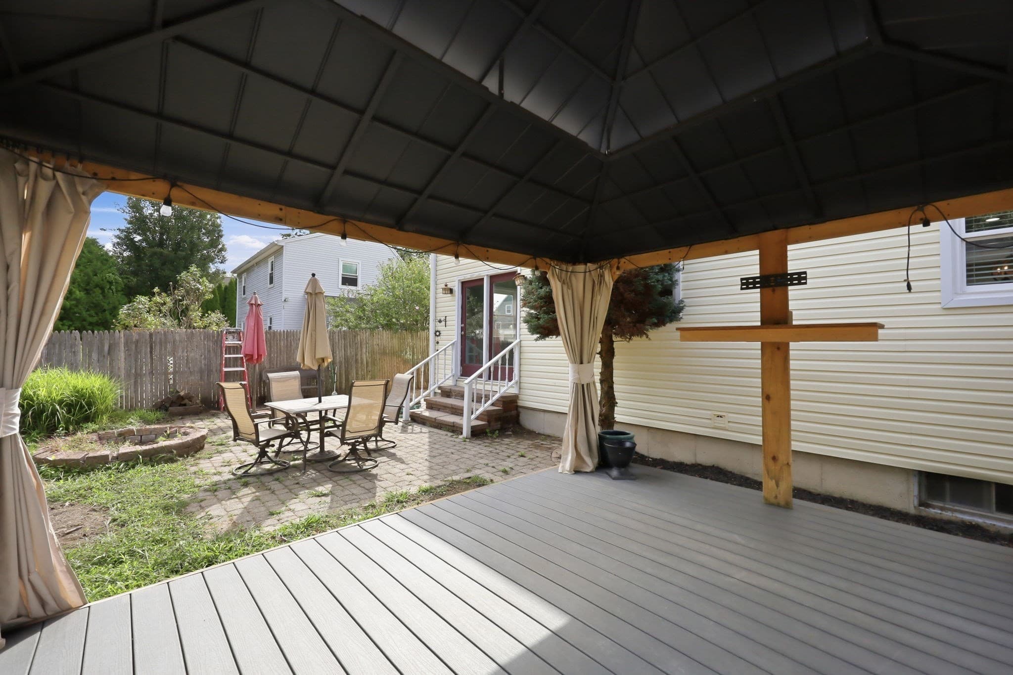 Single Family Residence at 5 Timber Ln, Holyoke MA 01040, Holyoke, photo 10 of 32