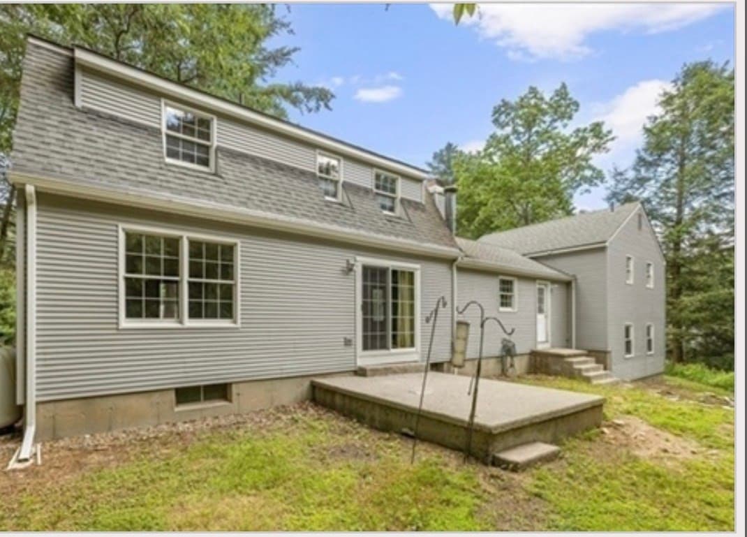 Single Family Residence at 7 Logie Ln, Southwick MA 01077, Southwick, photo 4 of 31