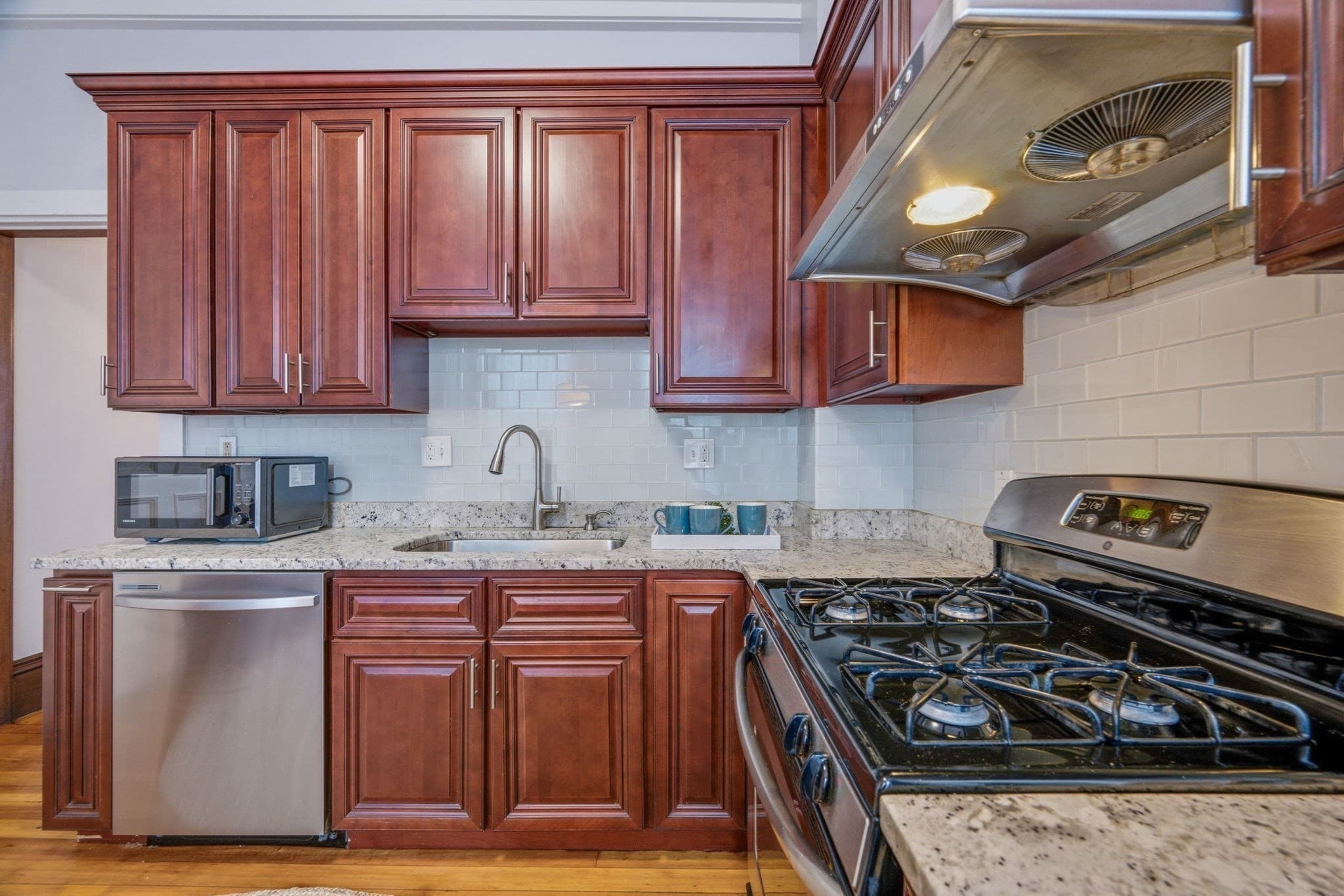 Condominium at 62 Cypress # 1, Brookline MA 02445, Brookline, photo 23 of 38