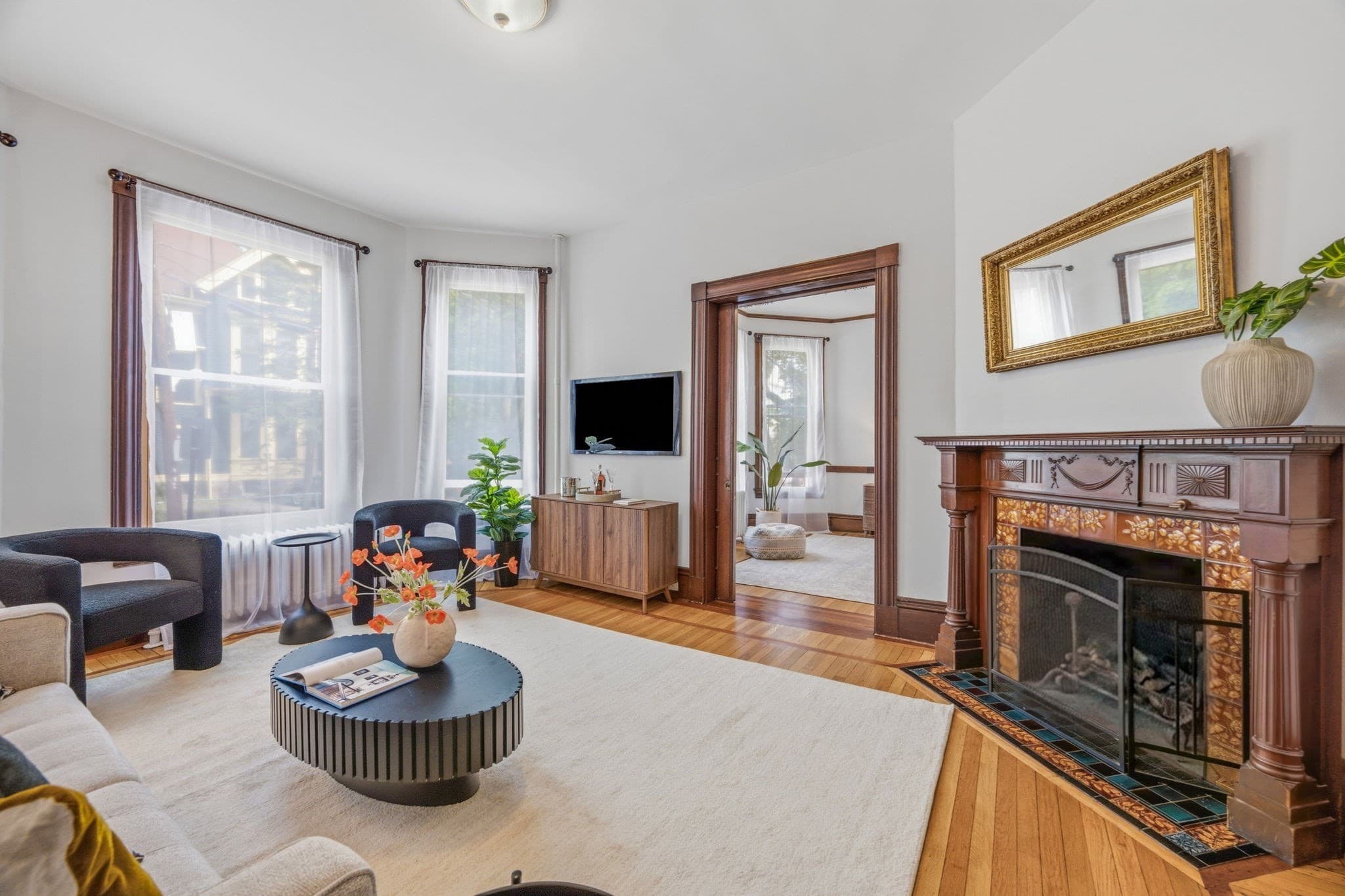 Condominium at 62 Cypress # 1, Brookline MA 02445, Brookline, photo 3 of 38