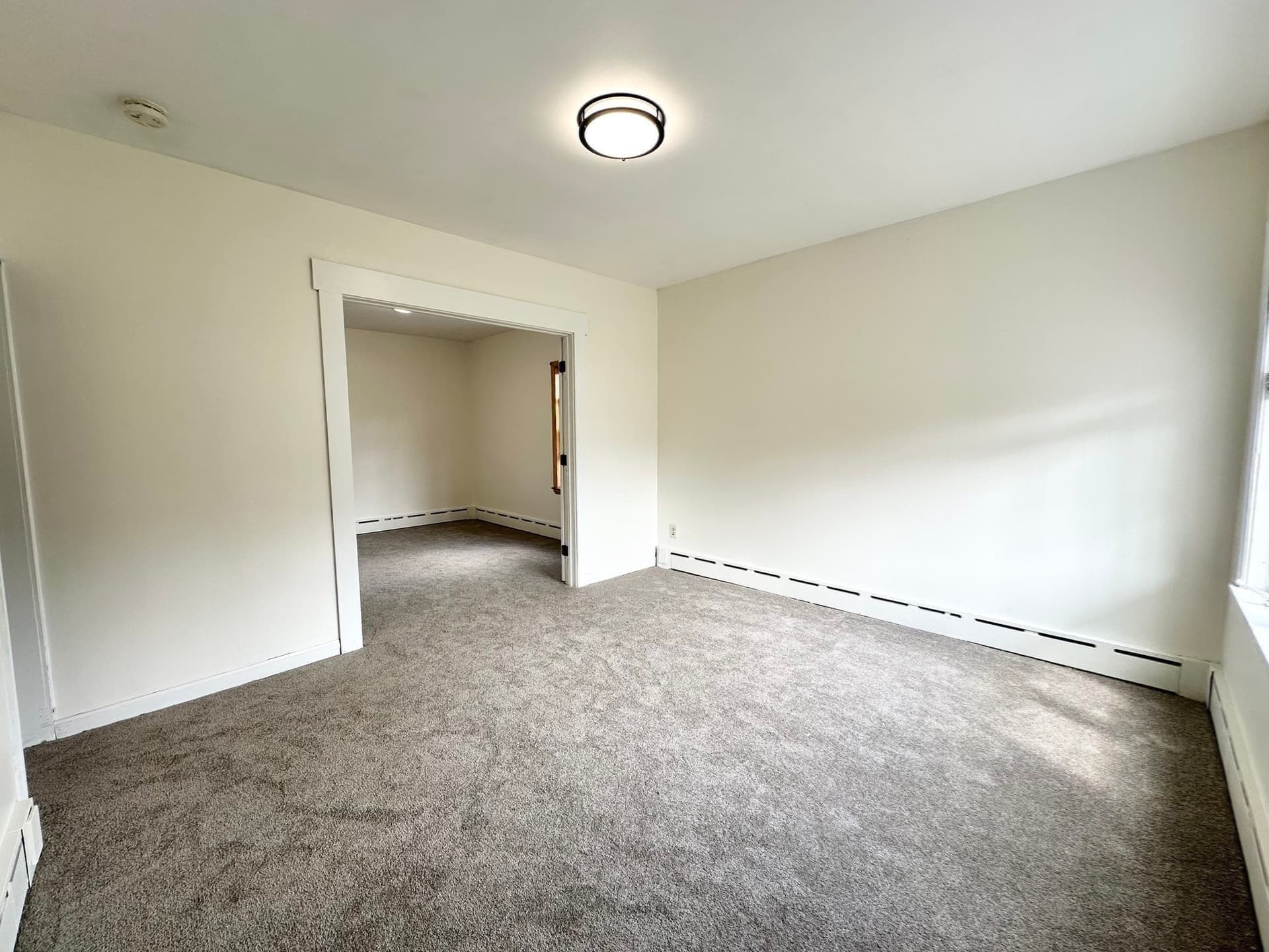Single Family Residence at 202 N Quarry St, Dartmouth MA 02747, photo 8 of 13