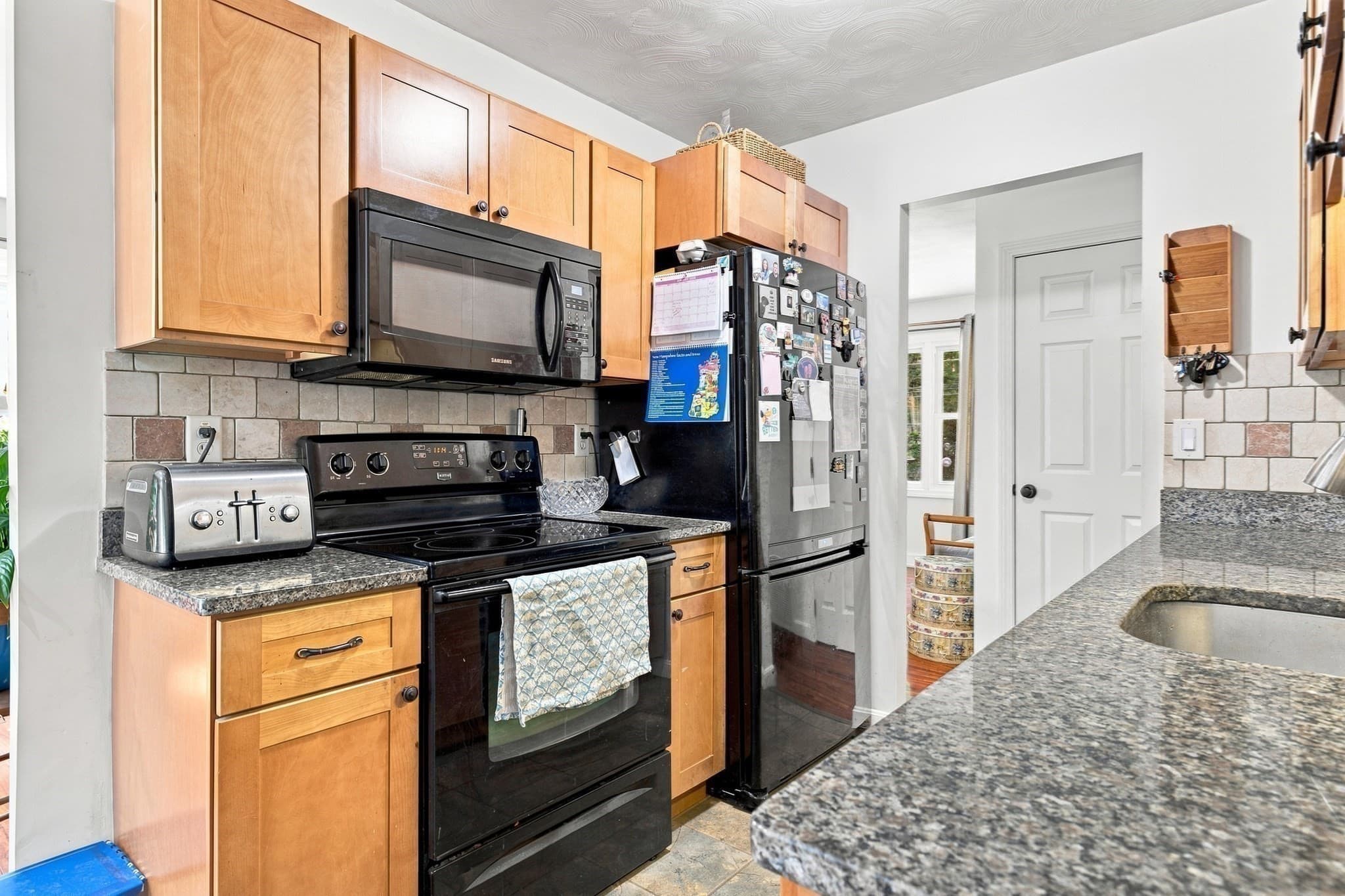 Single Family Residence at 298 Neck Rd, Rochester MA 02770, Rochester, photo 6 of 35