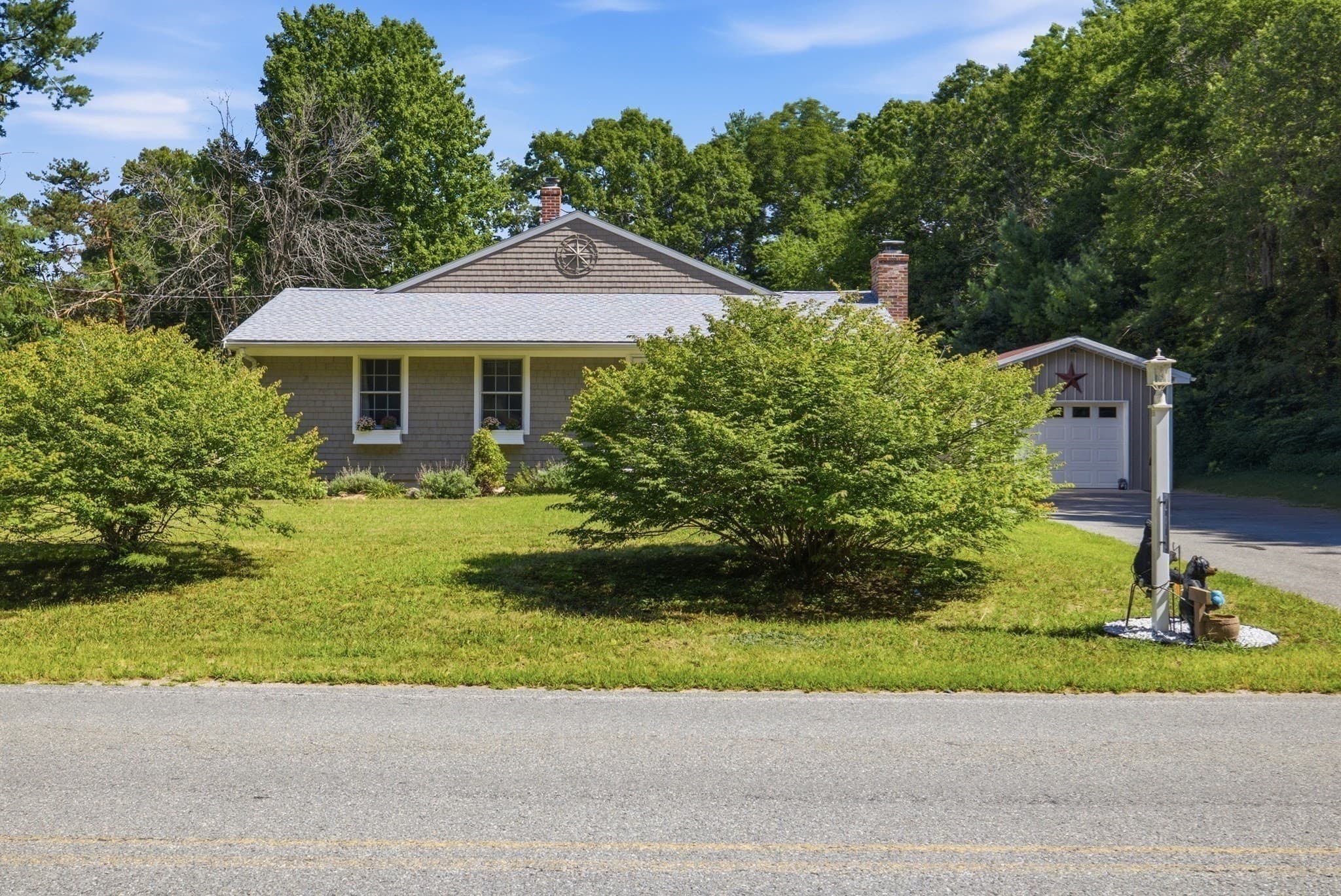 Single Family Residence at 298 Neck Rd, Rochester MA 02770, Rochester, photo 3 of 35