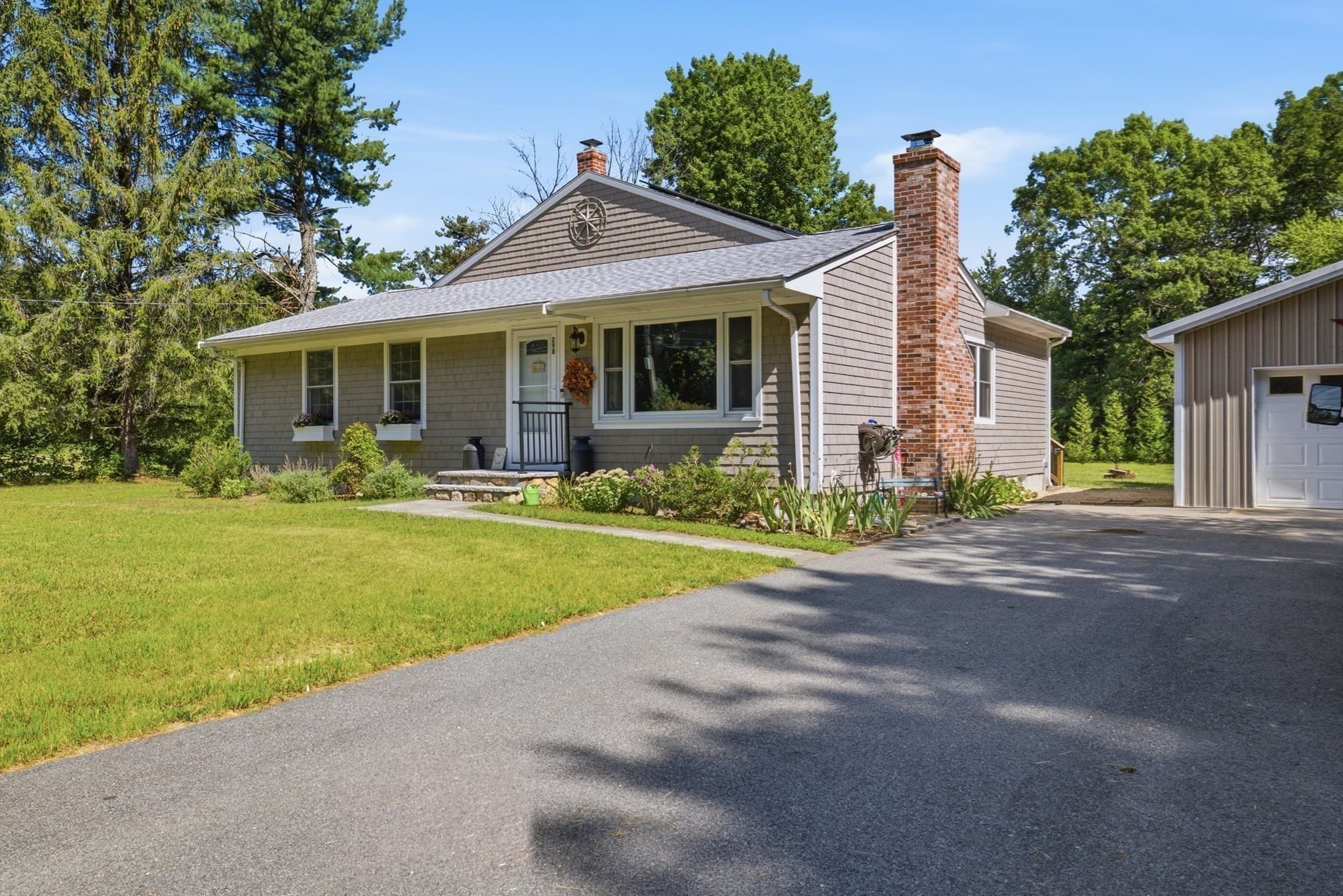 Single Family Residence at 298 Neck Rd, Rochester MA 02770, Rochester, photo 4 of 35